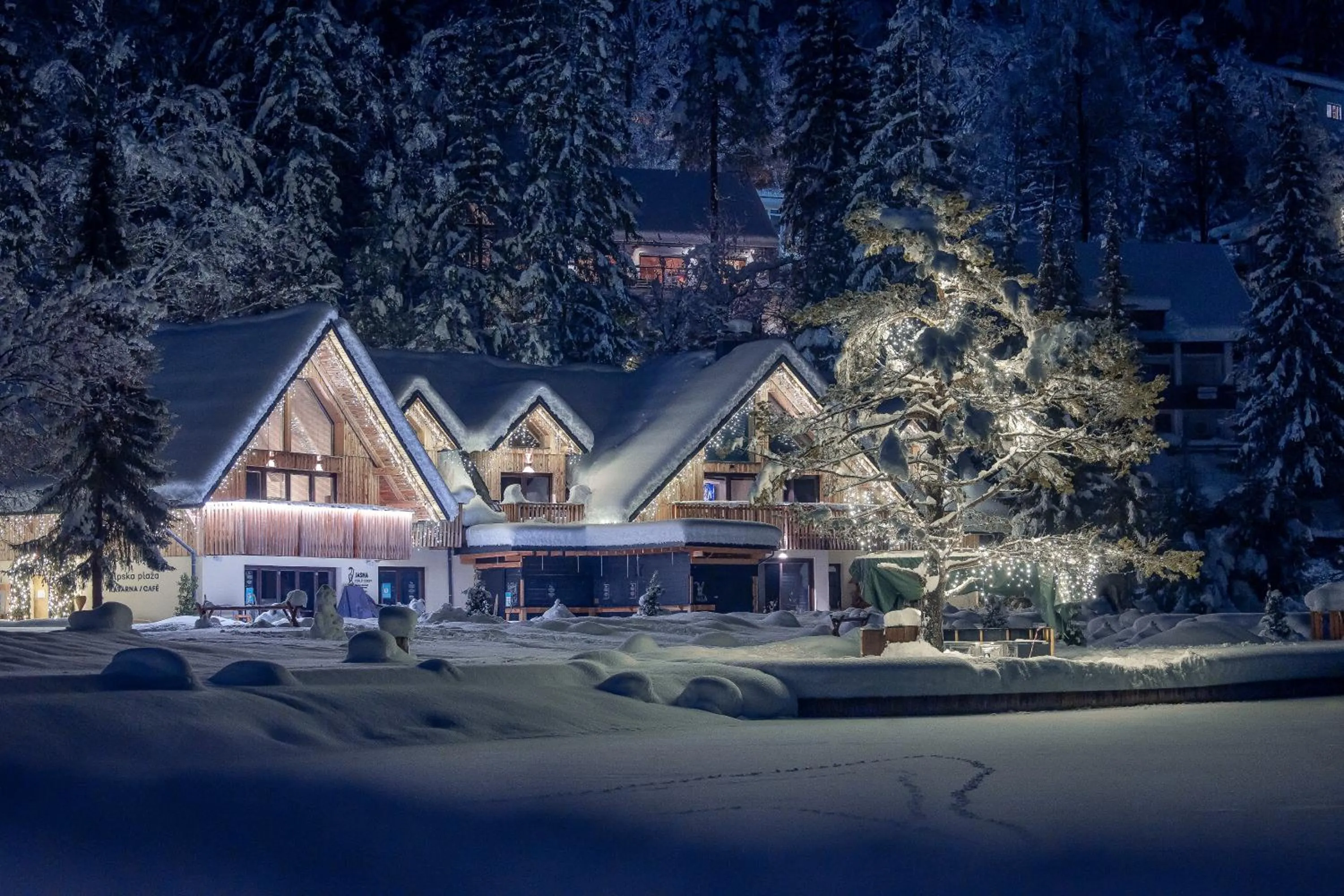 JASNA NATUR Resort by the lake