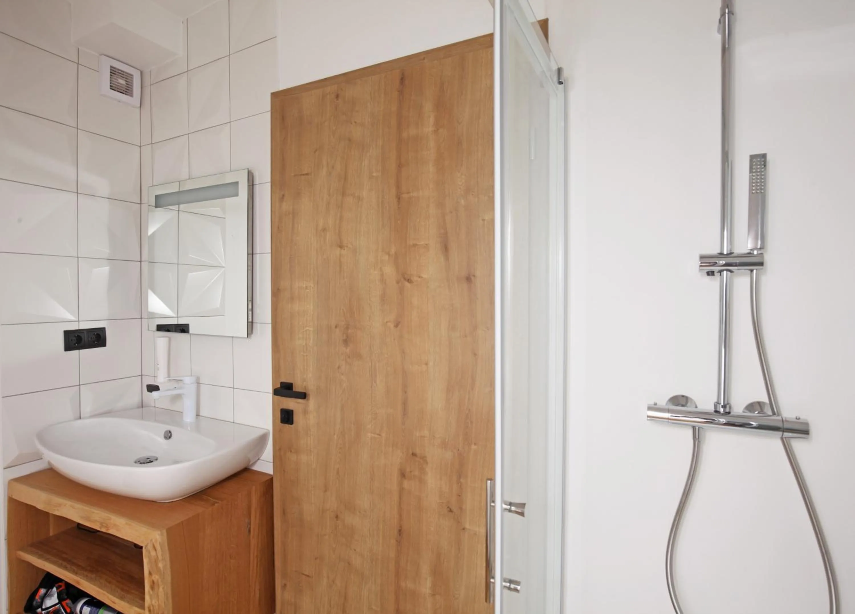 Bathroom in JASNA NATUR Resort by the lake