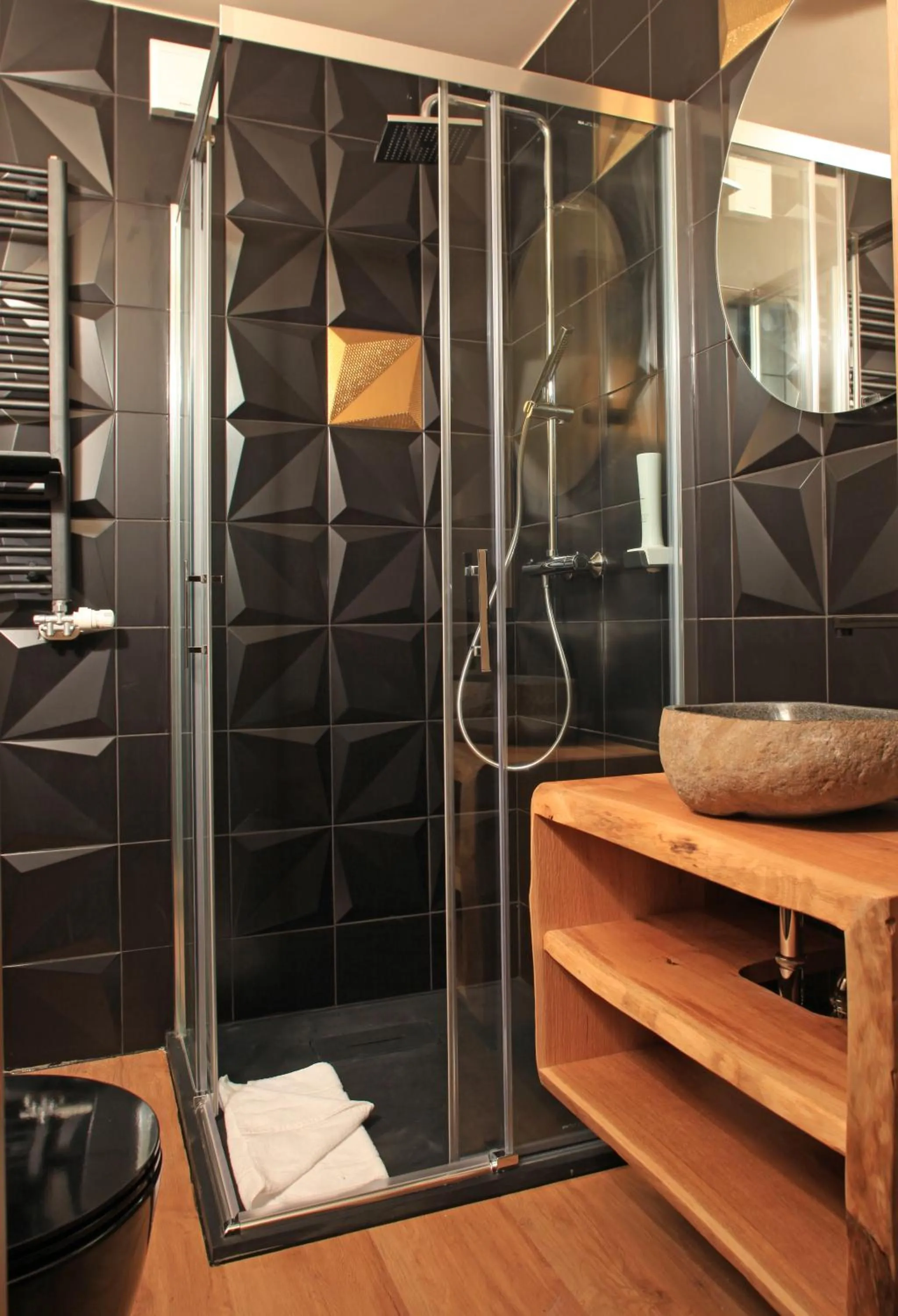 Shower in JASNA NATUR Resort by the lake