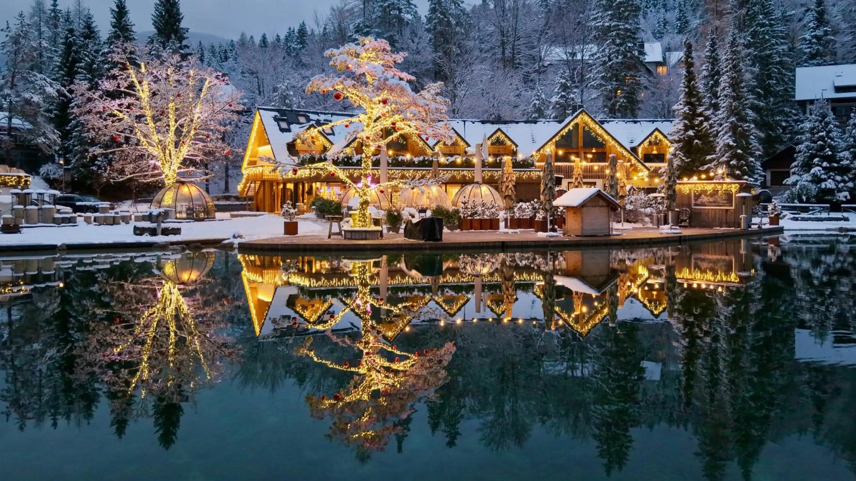 Property building in JASNA NATUR Resort by the lake
