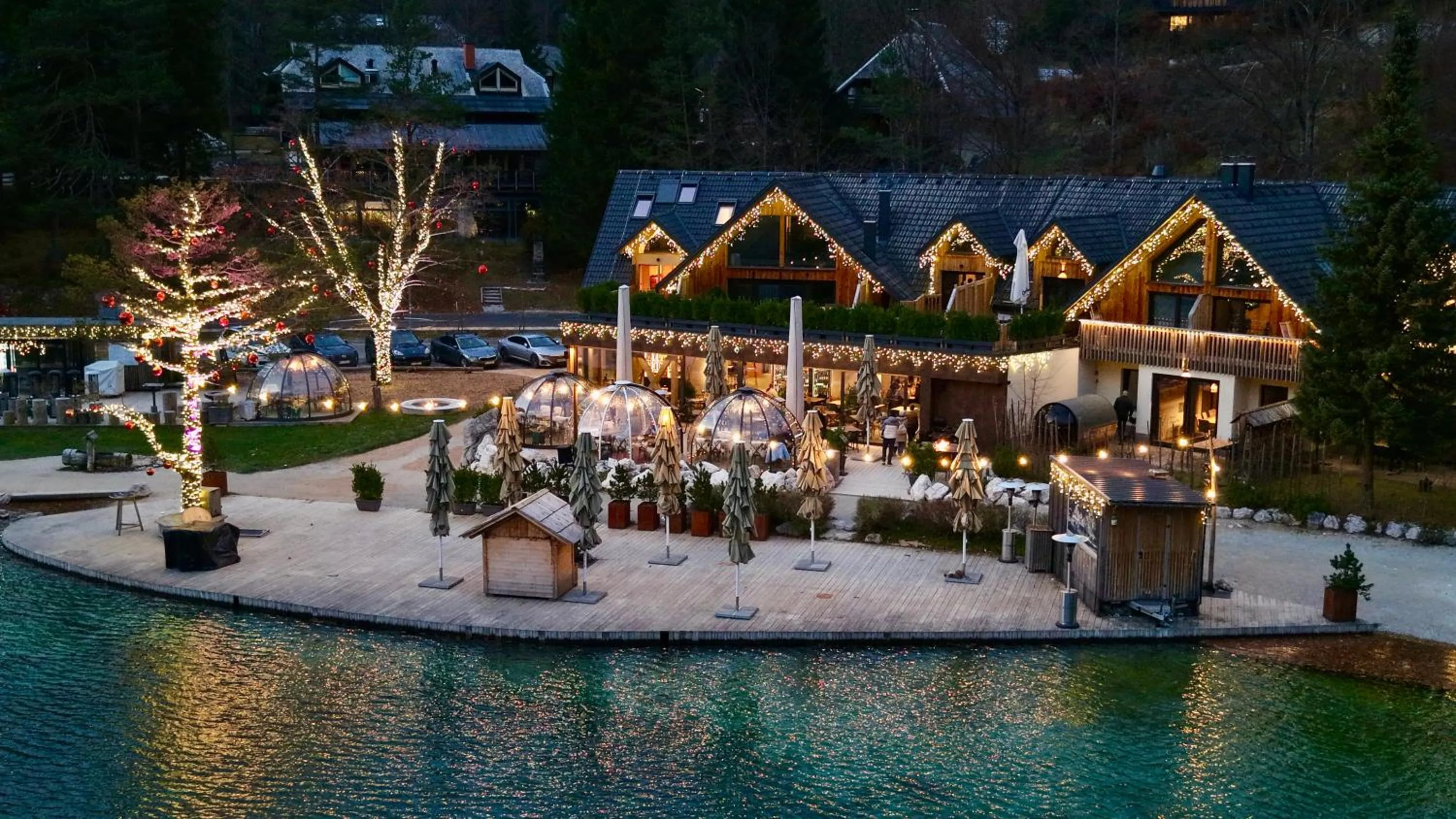 Property building in JASNA NATUR Resort by the lake