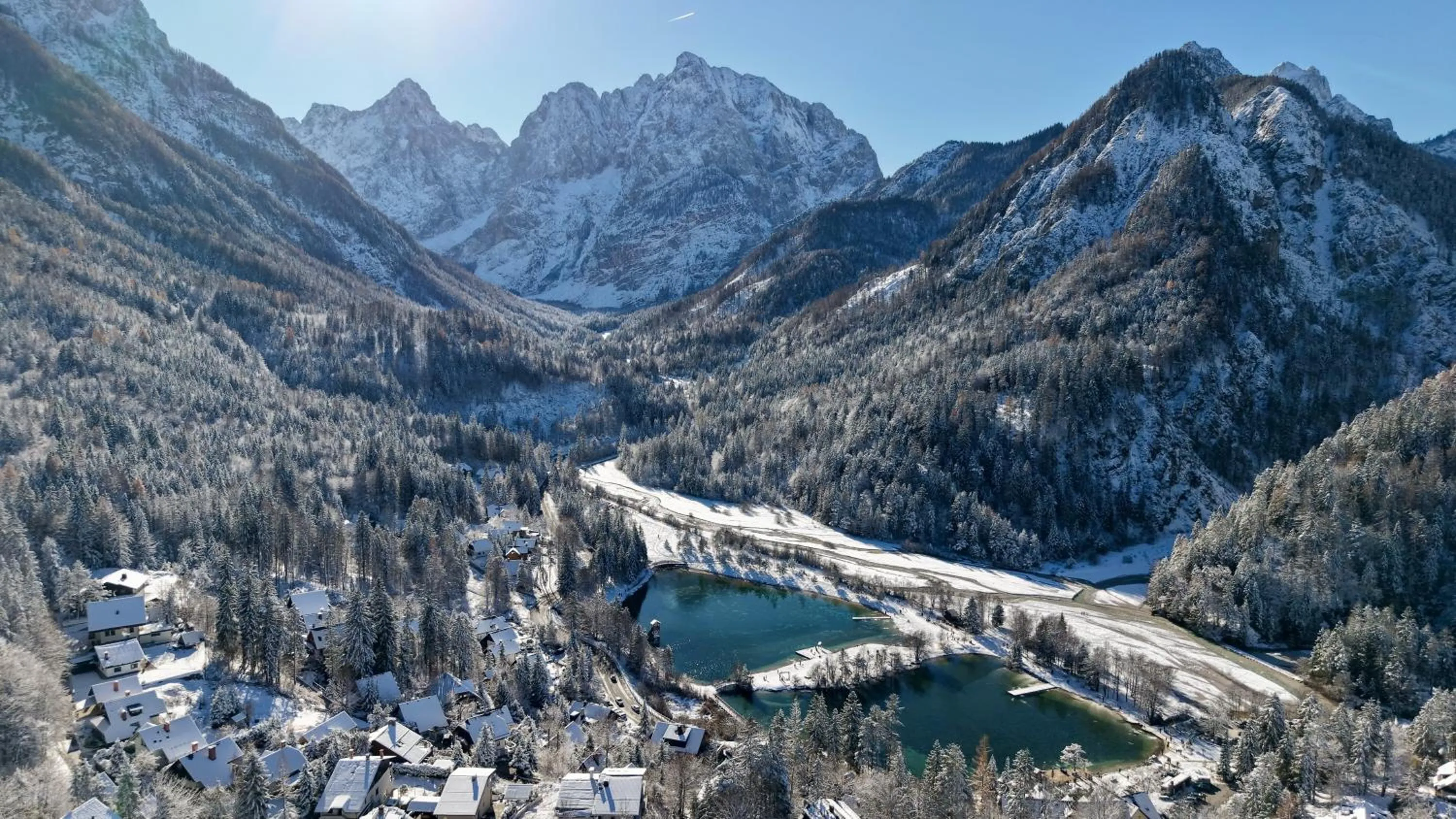 Property building in JASNA NATUR Resort by the lake