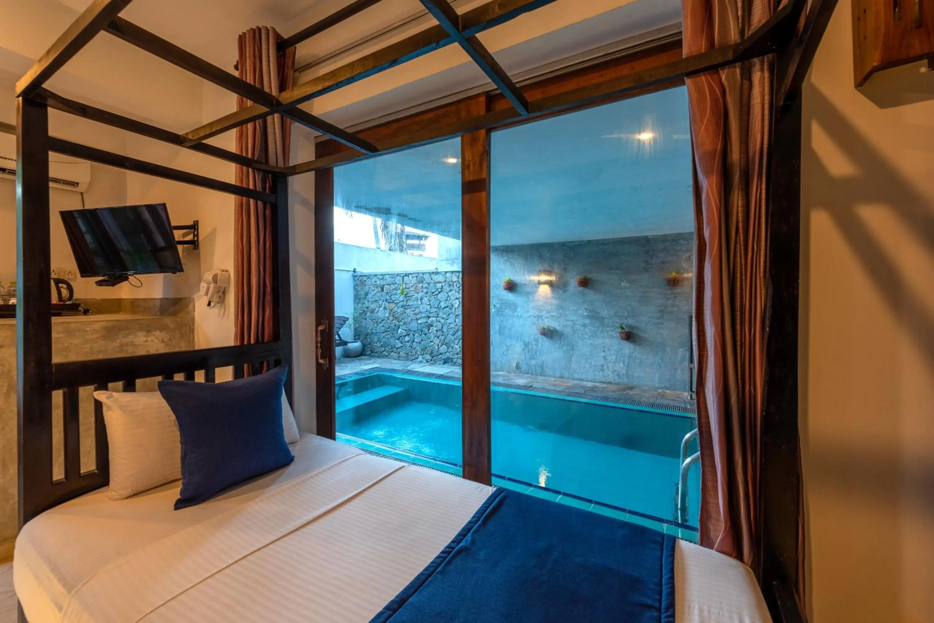 Bed in Anama by Queens Mount