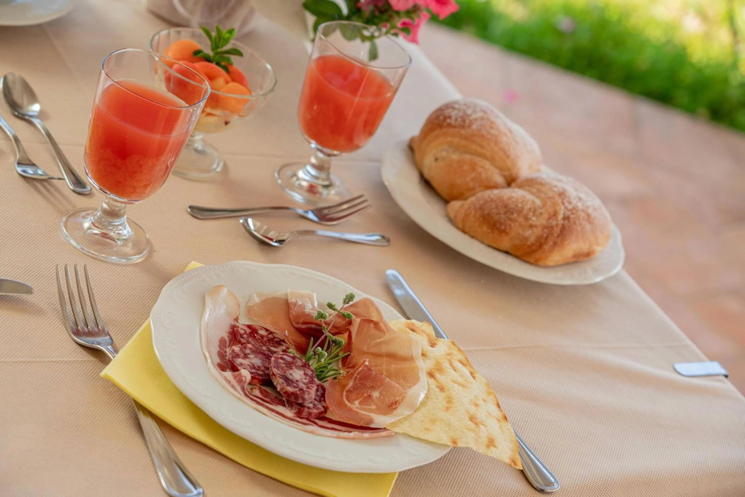 Breakfast in Borgo Alba Barona Turismo Rurale