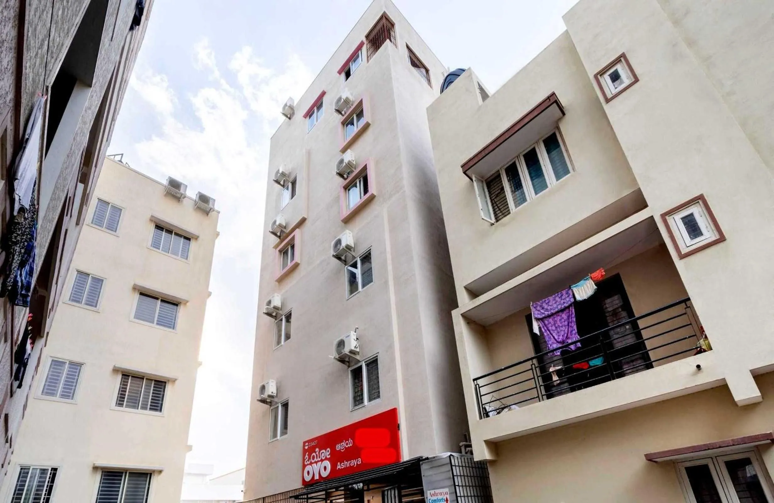 Facade/entrance in Hotel O Ashrey Comforts