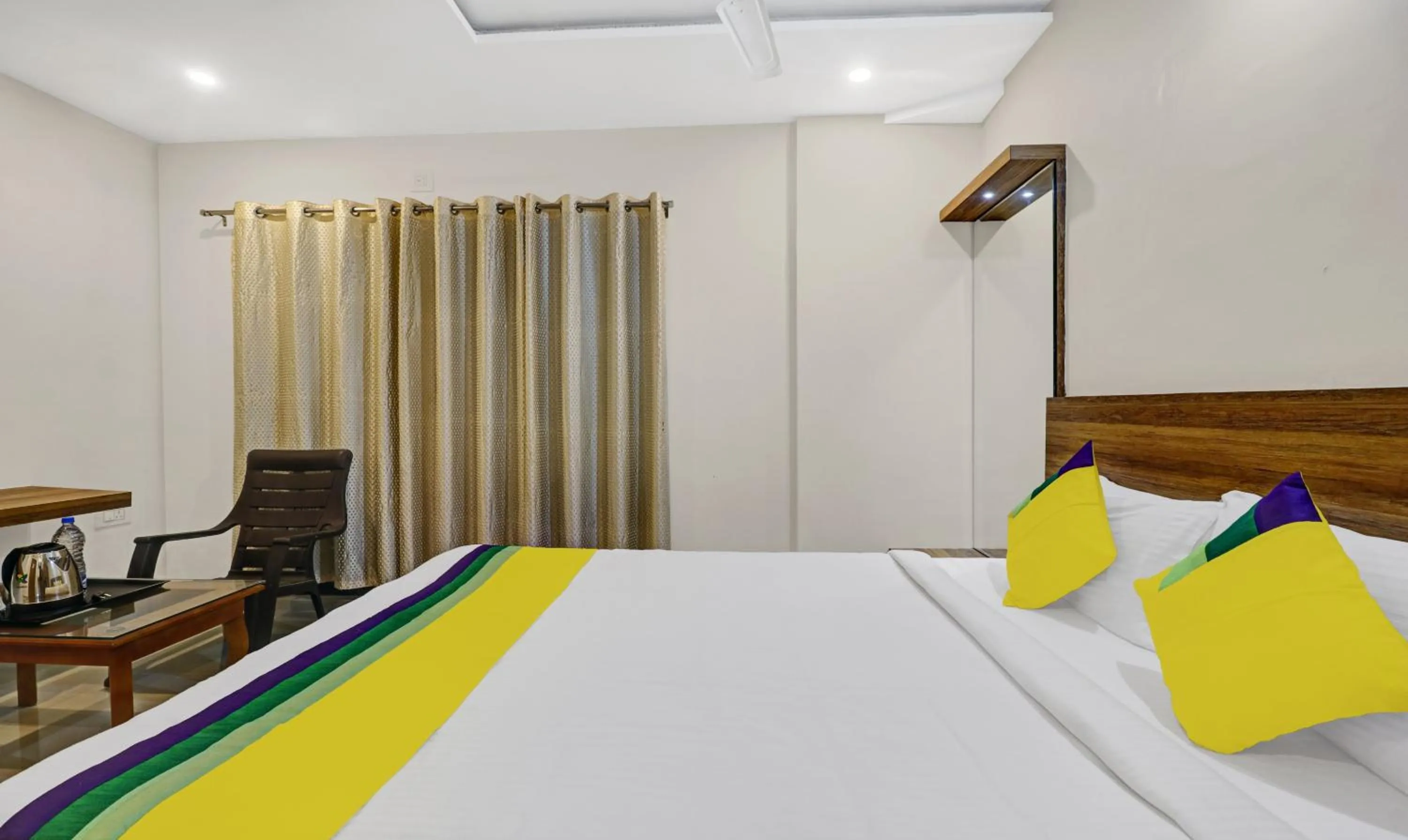 Bedroom, Bed in Itsy Hotels Vijaya Comforts, Coorg