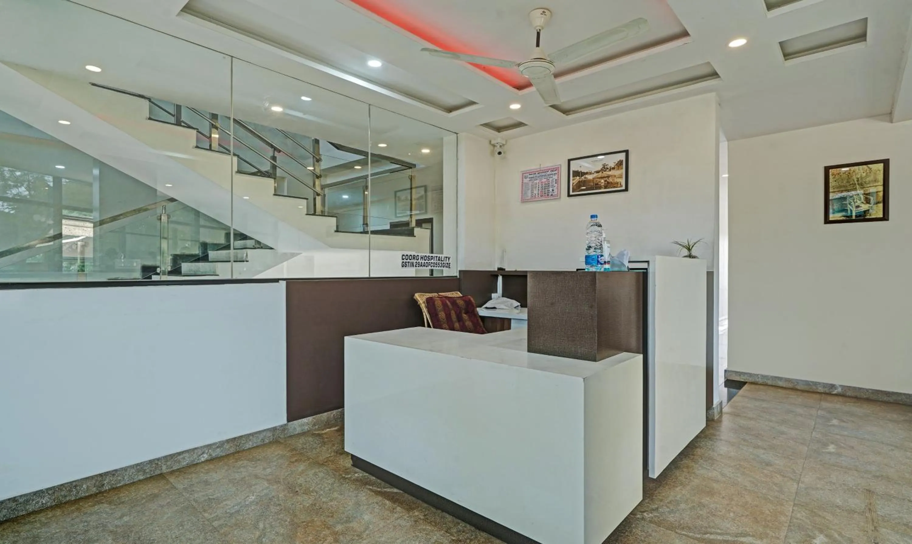 Lobby or reception in Itsy Hotels Vijaya Comforts, Coorg