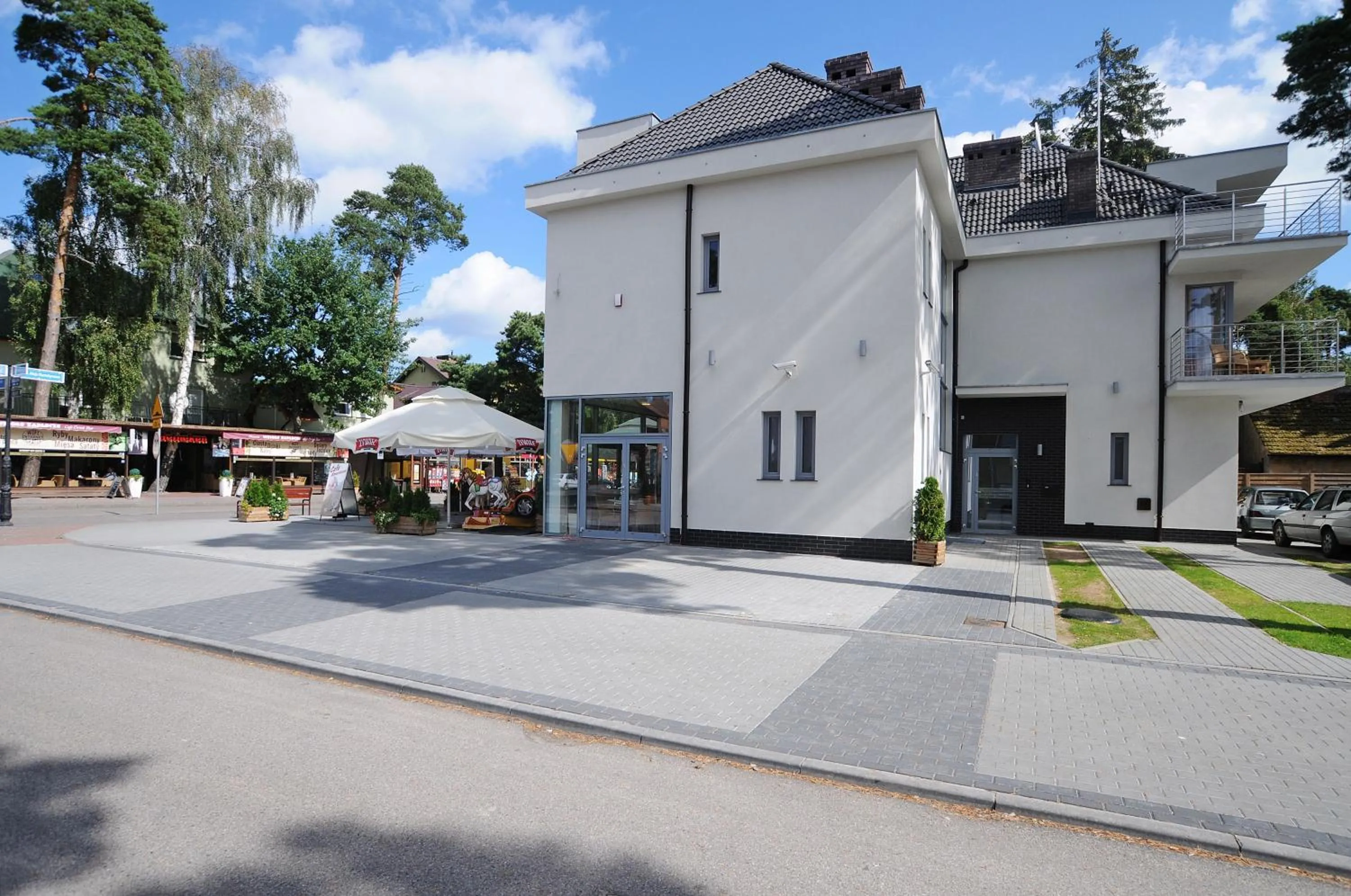 Facade/entrance in Americano