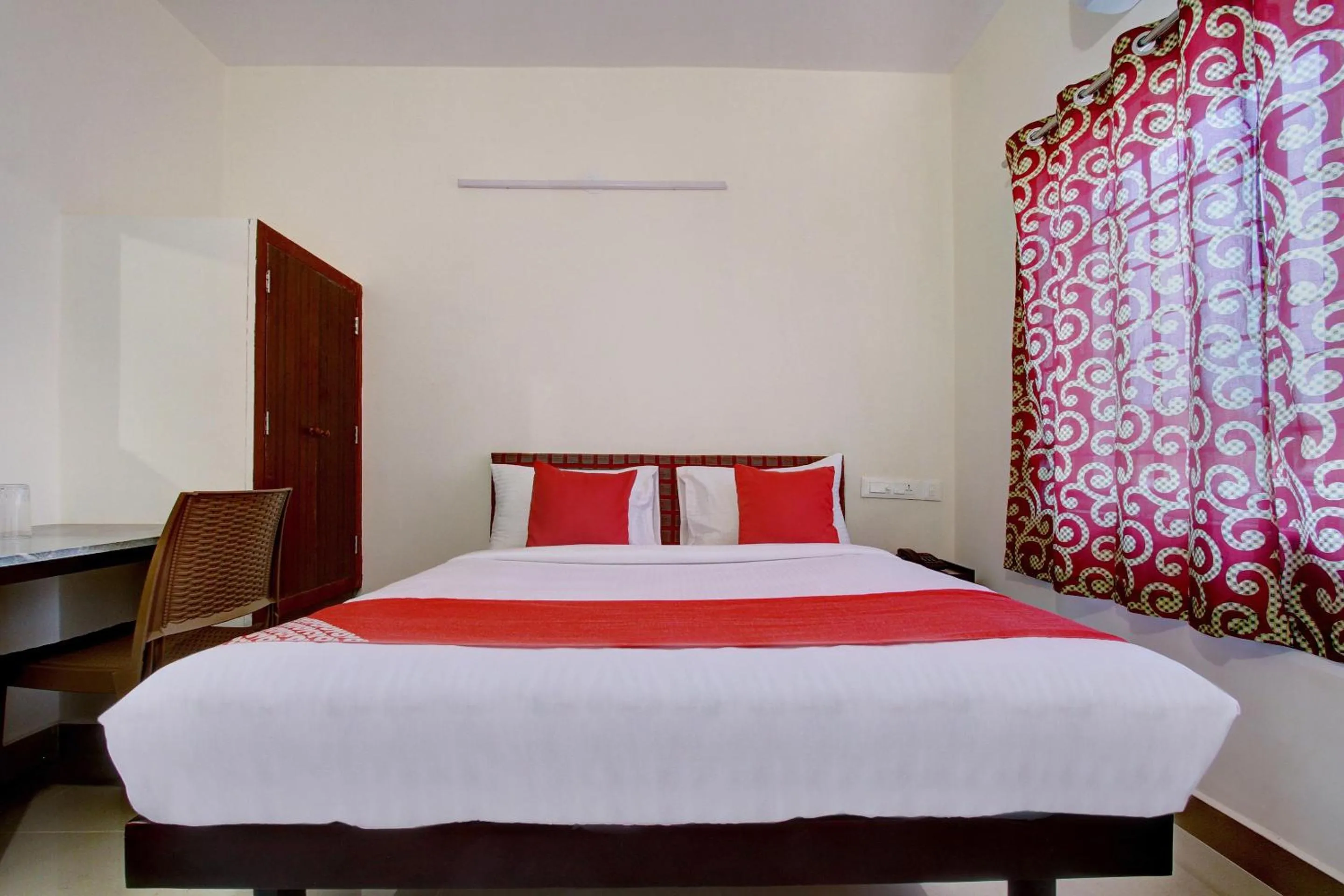 Bedroom, Bed in Super Hotel O Century Park