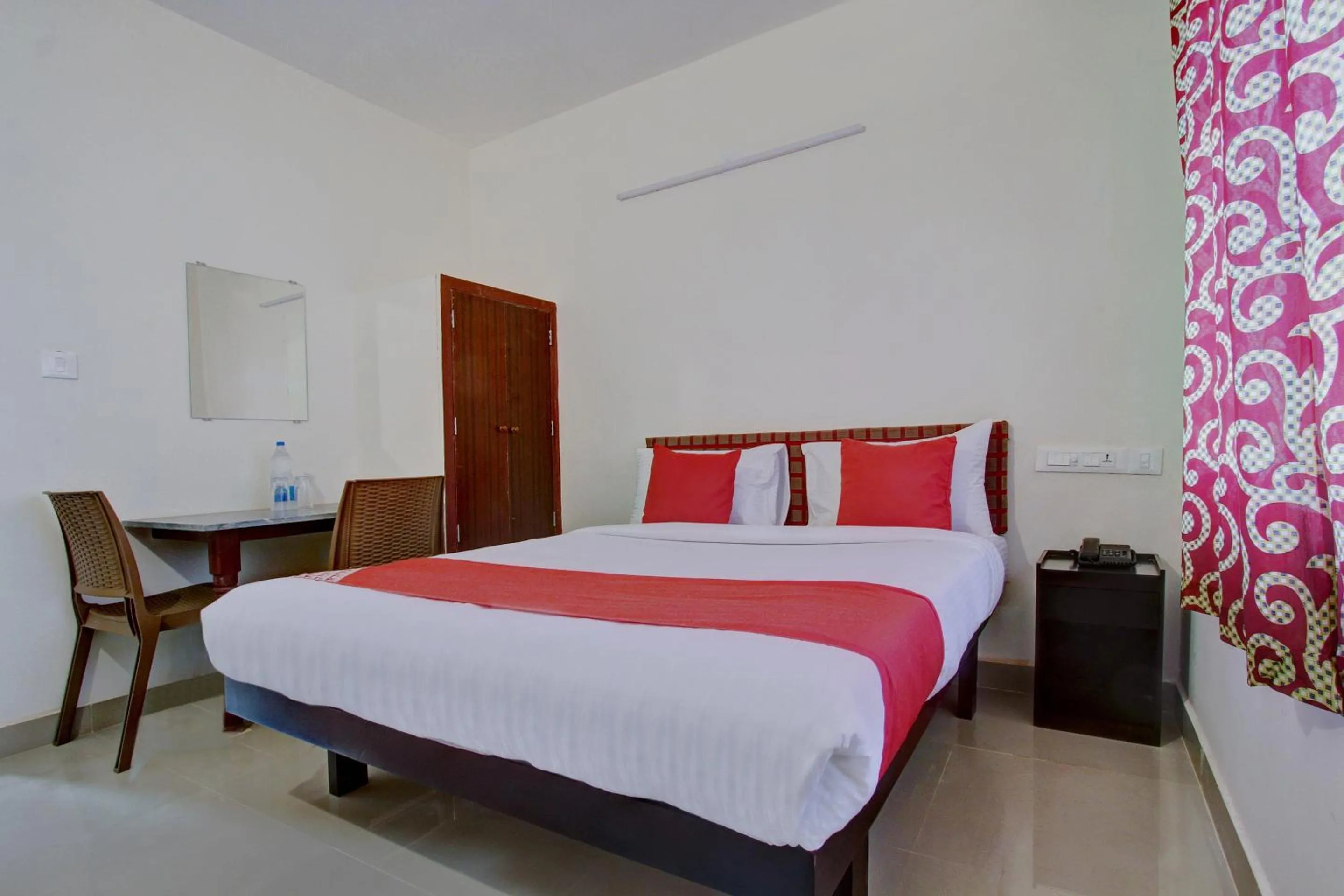 Bedroom, Bed in Super Hotel O Century Park
