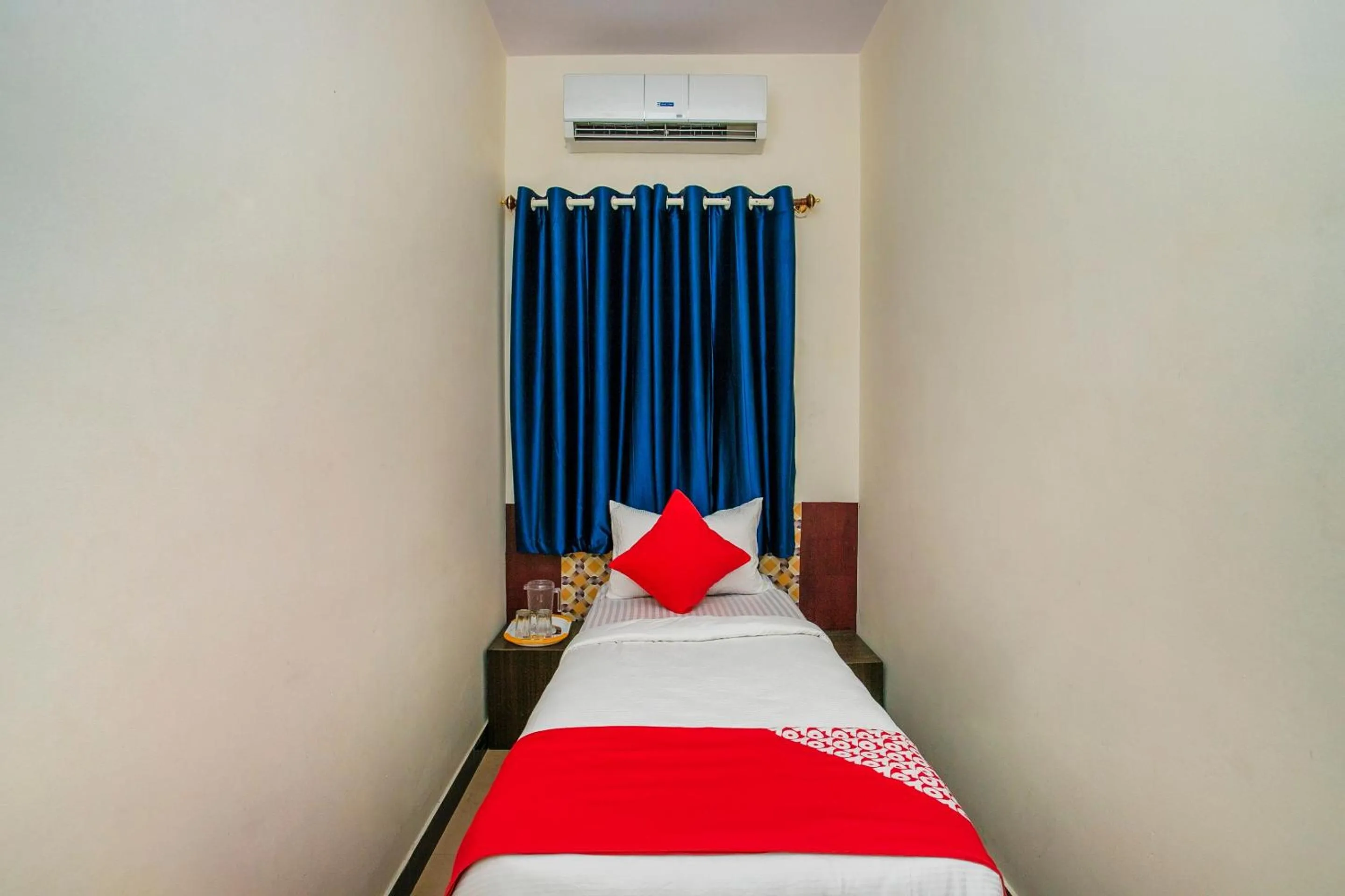 Bedroom in Hotel O Gks Residency