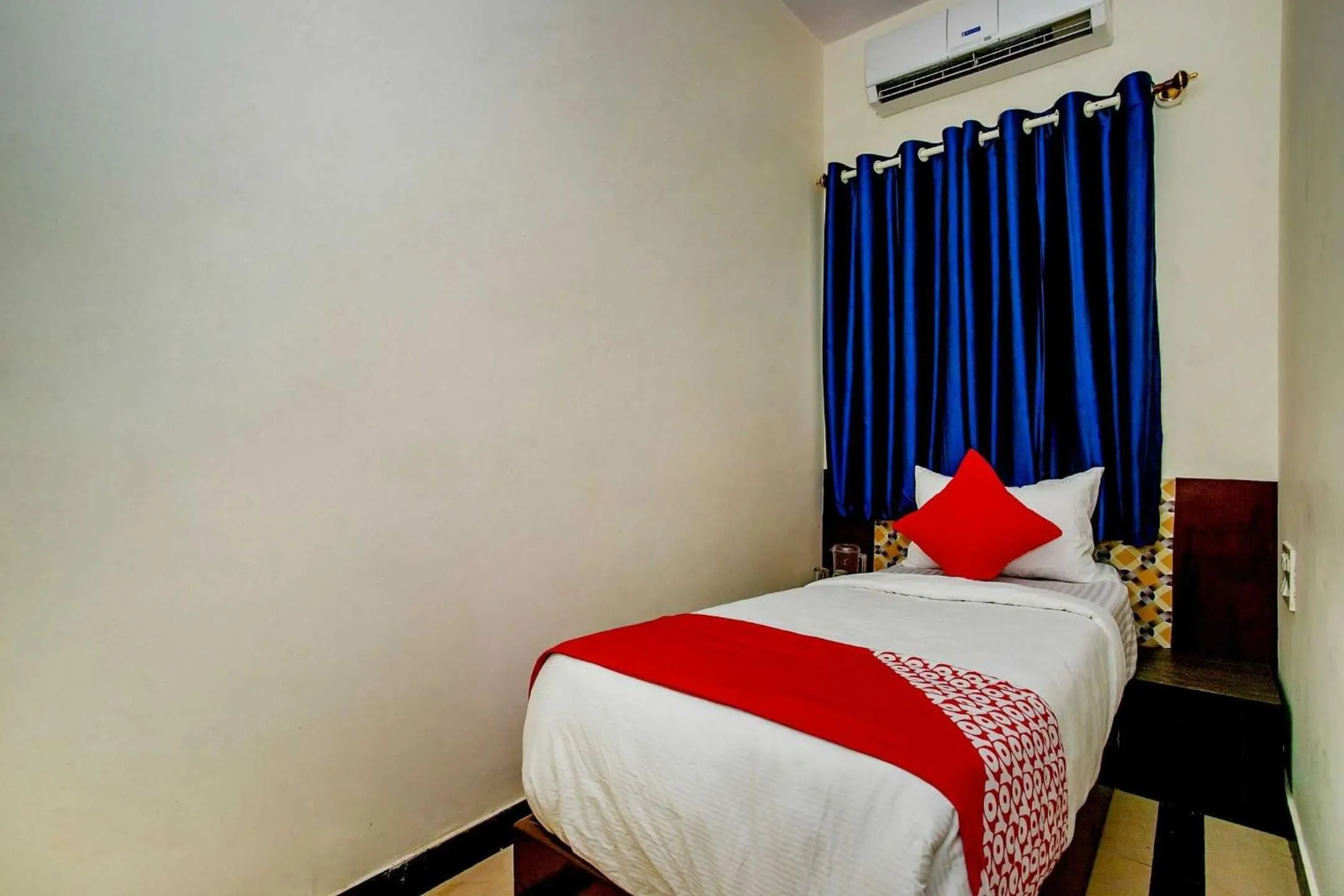Bedroom in Hotel O Gks Residency