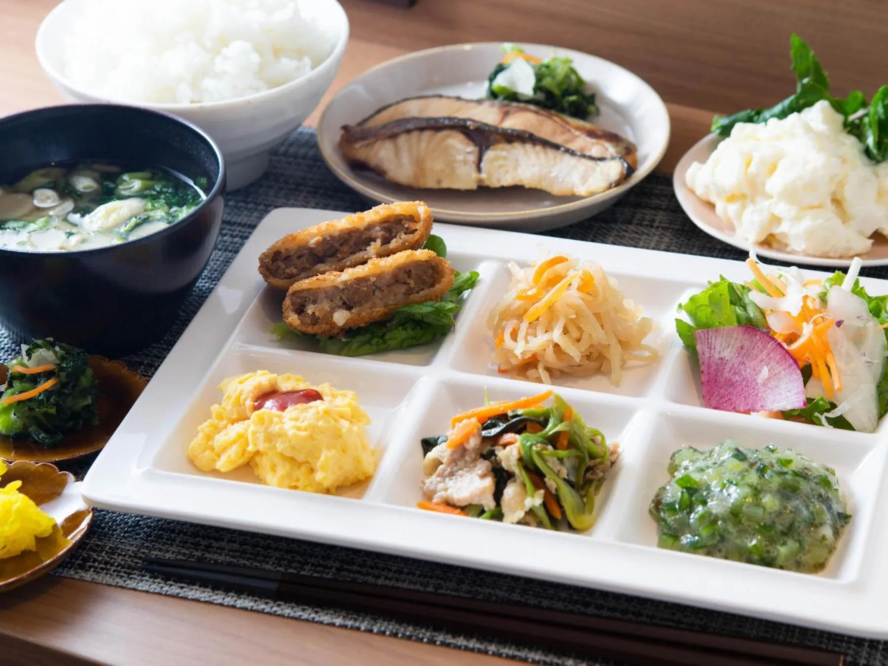 Super Hotel Yamagata Sakurambo-Higashine Station Front