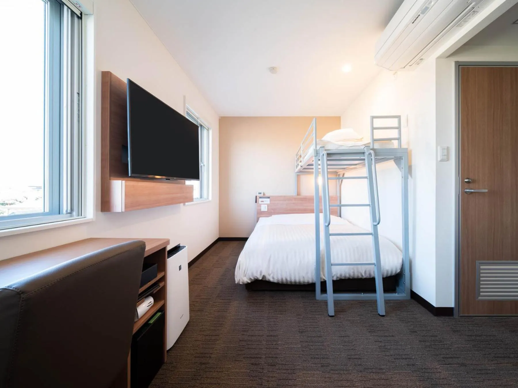 Photo of the whole room, Bed in Super Hotel Yamagata Sakurambo-Higashine Station Front