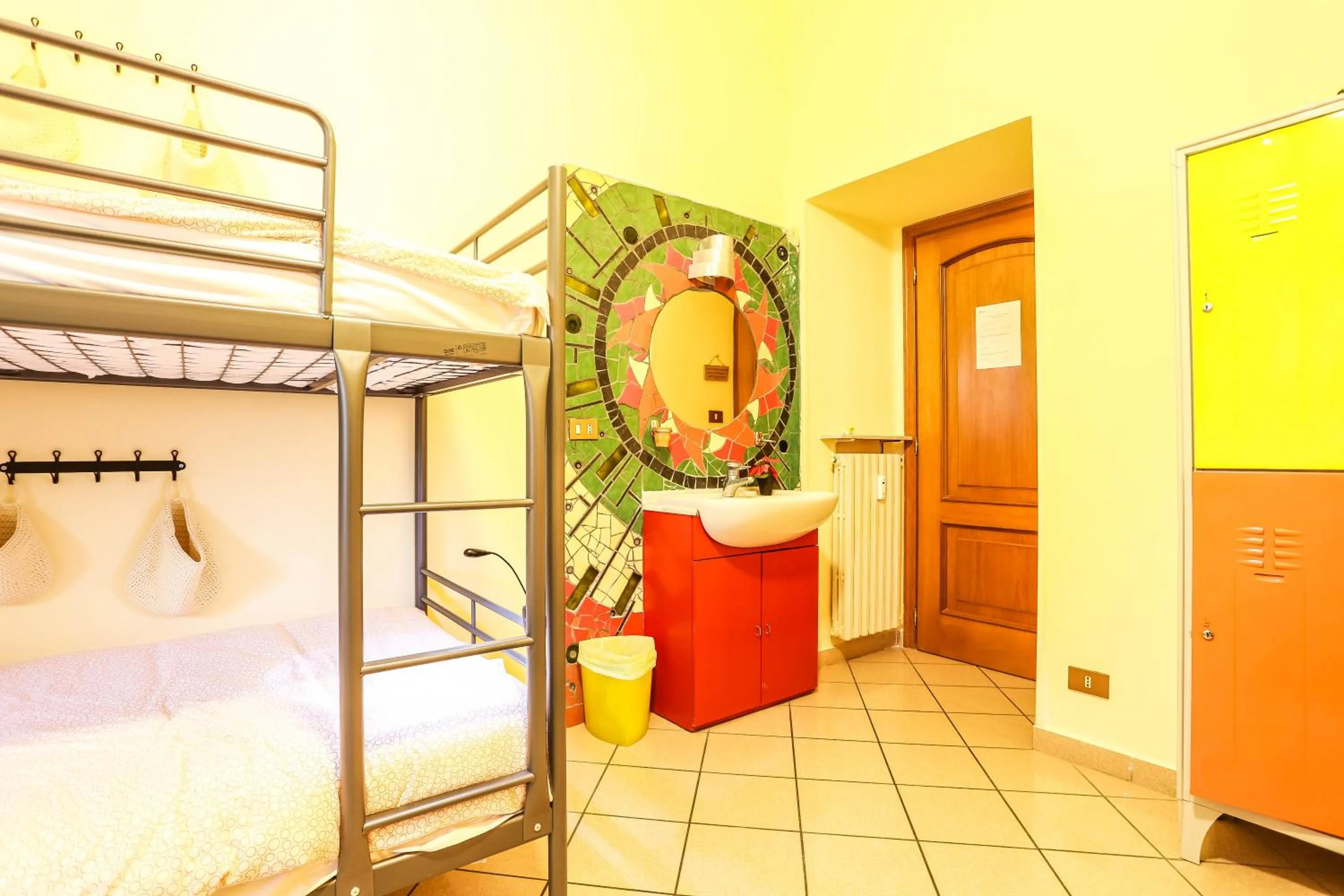 bunk bed, Bed in The Beehive Hostel