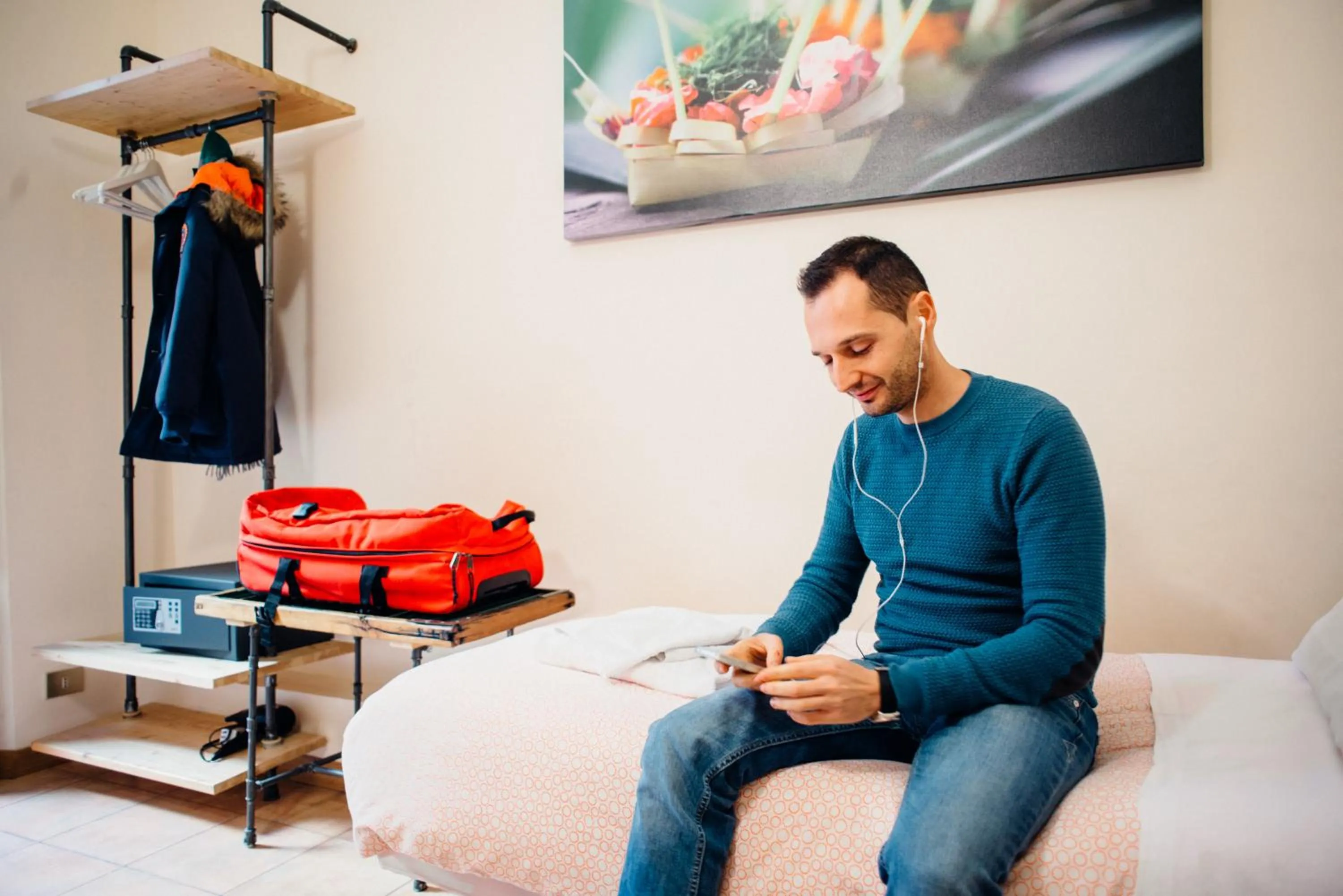 Bed in The Beehive Hostel