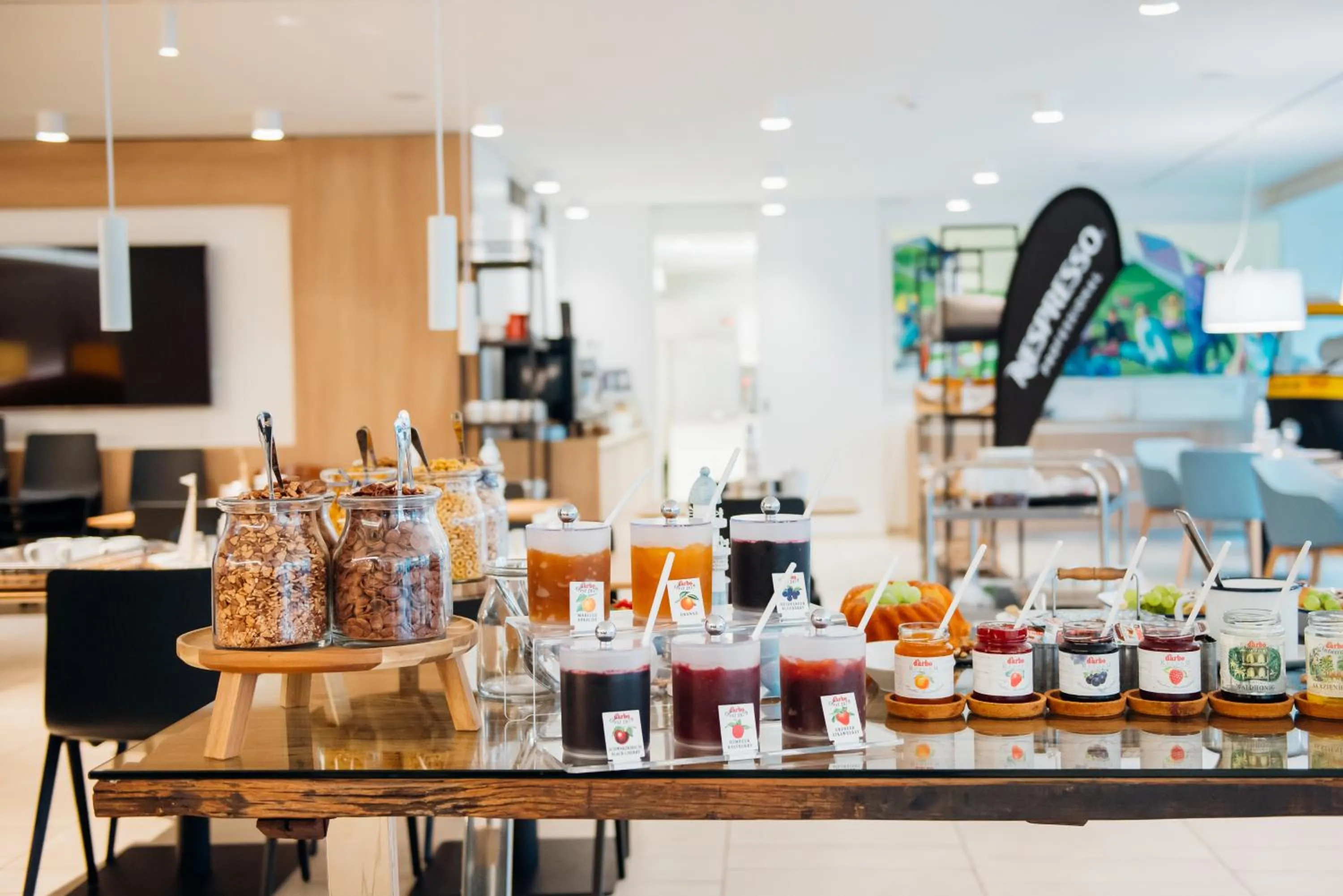 Restaurant/places to eat in myNext - Hotel Leo