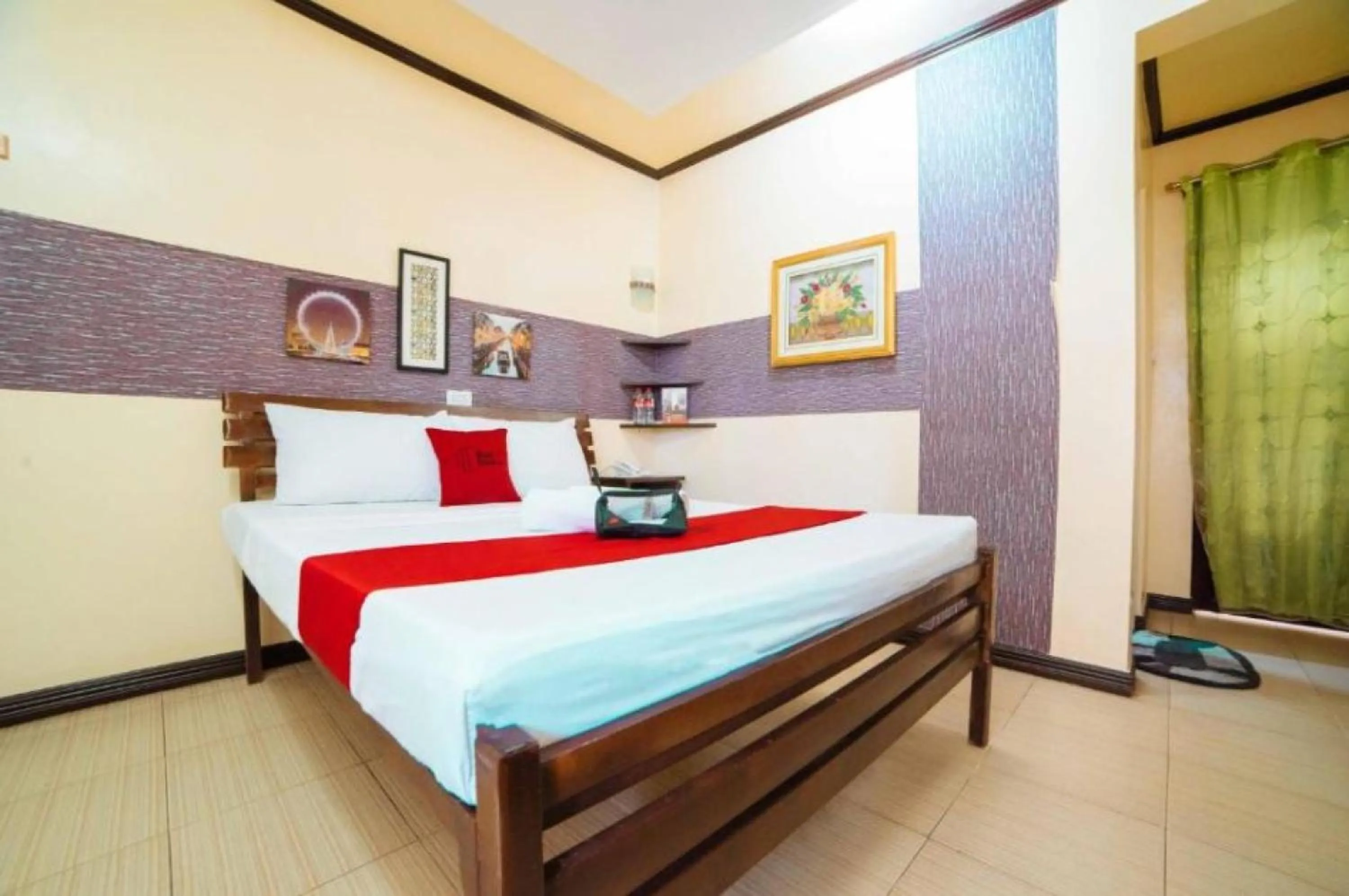 Bed in RedDoorz at Tagaytay Road