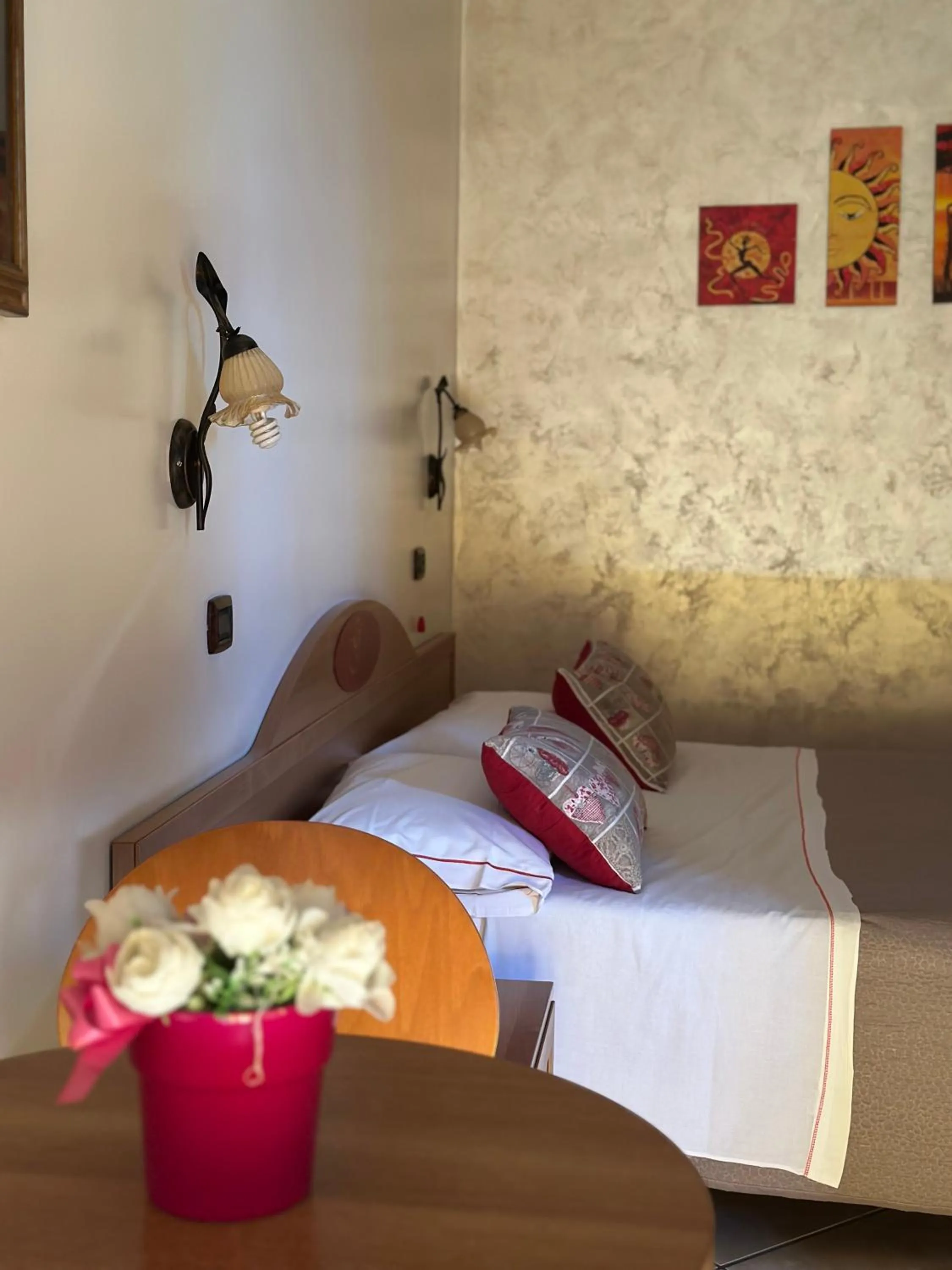 Decorative detail, Bed in Hotel Il Giardino degli Aranci