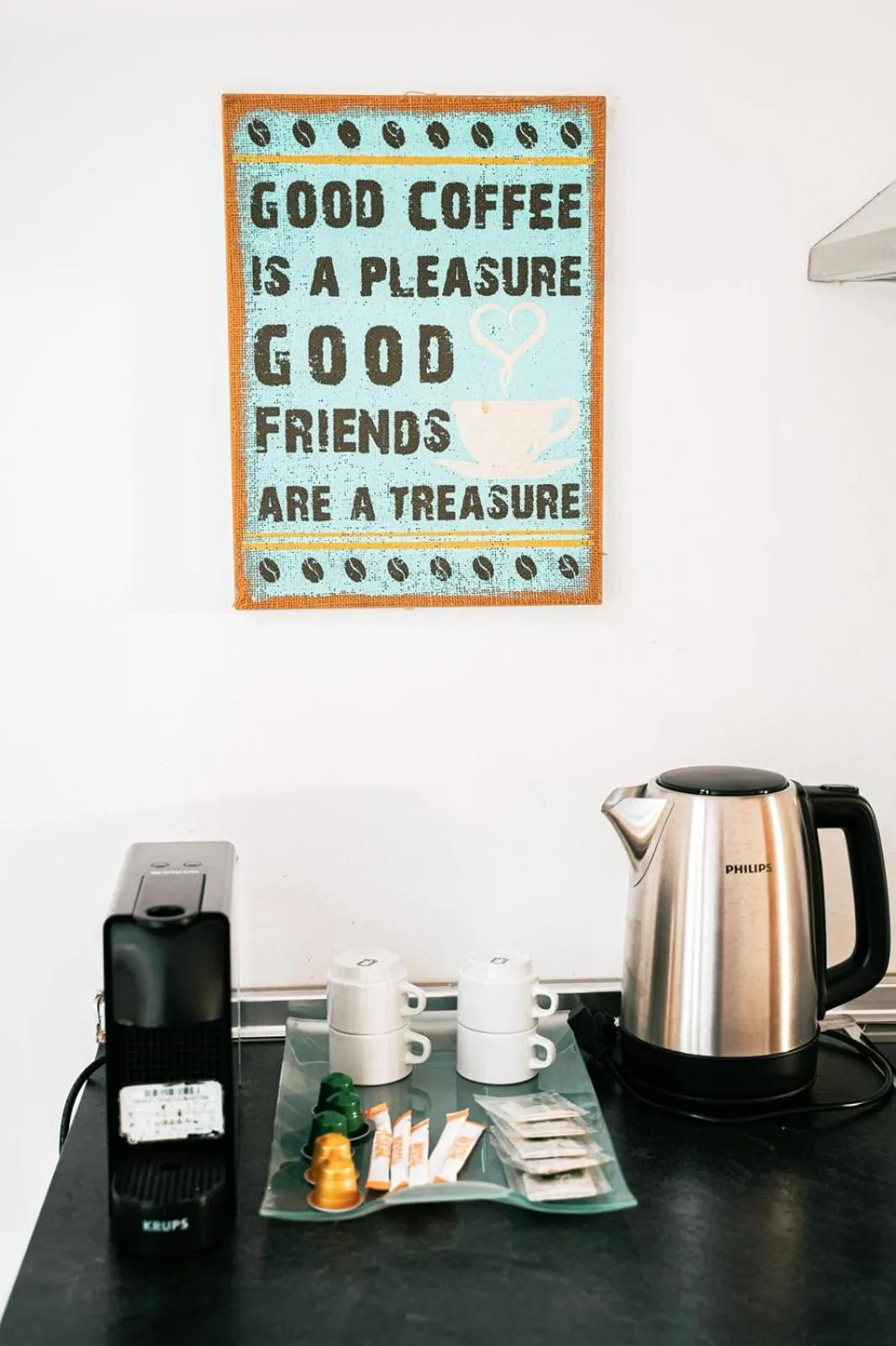 Coffee/tea facilities in Happy Apartments Valencia