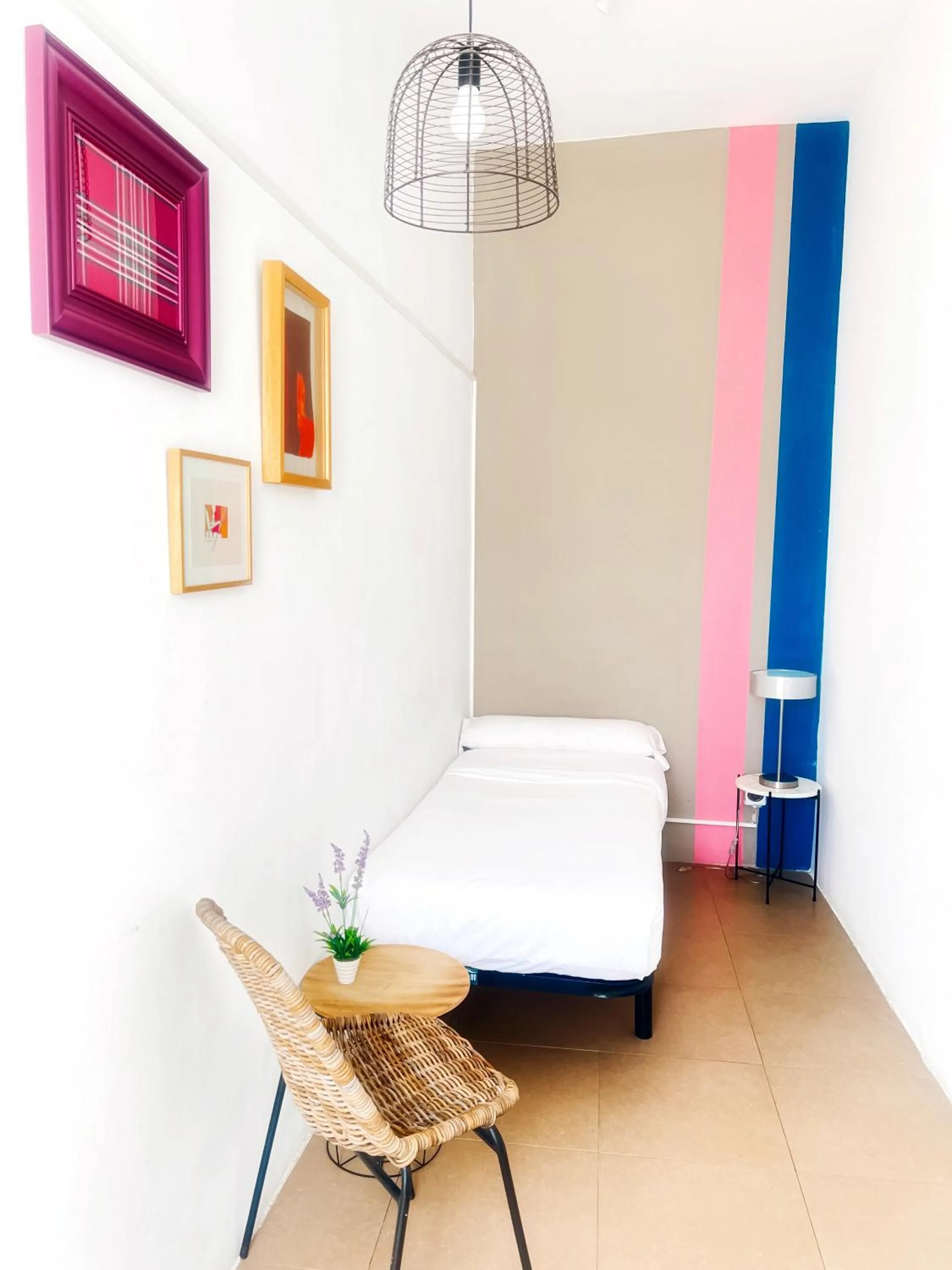 Photo of the whole room, Bed in Happy Apartments Valencia