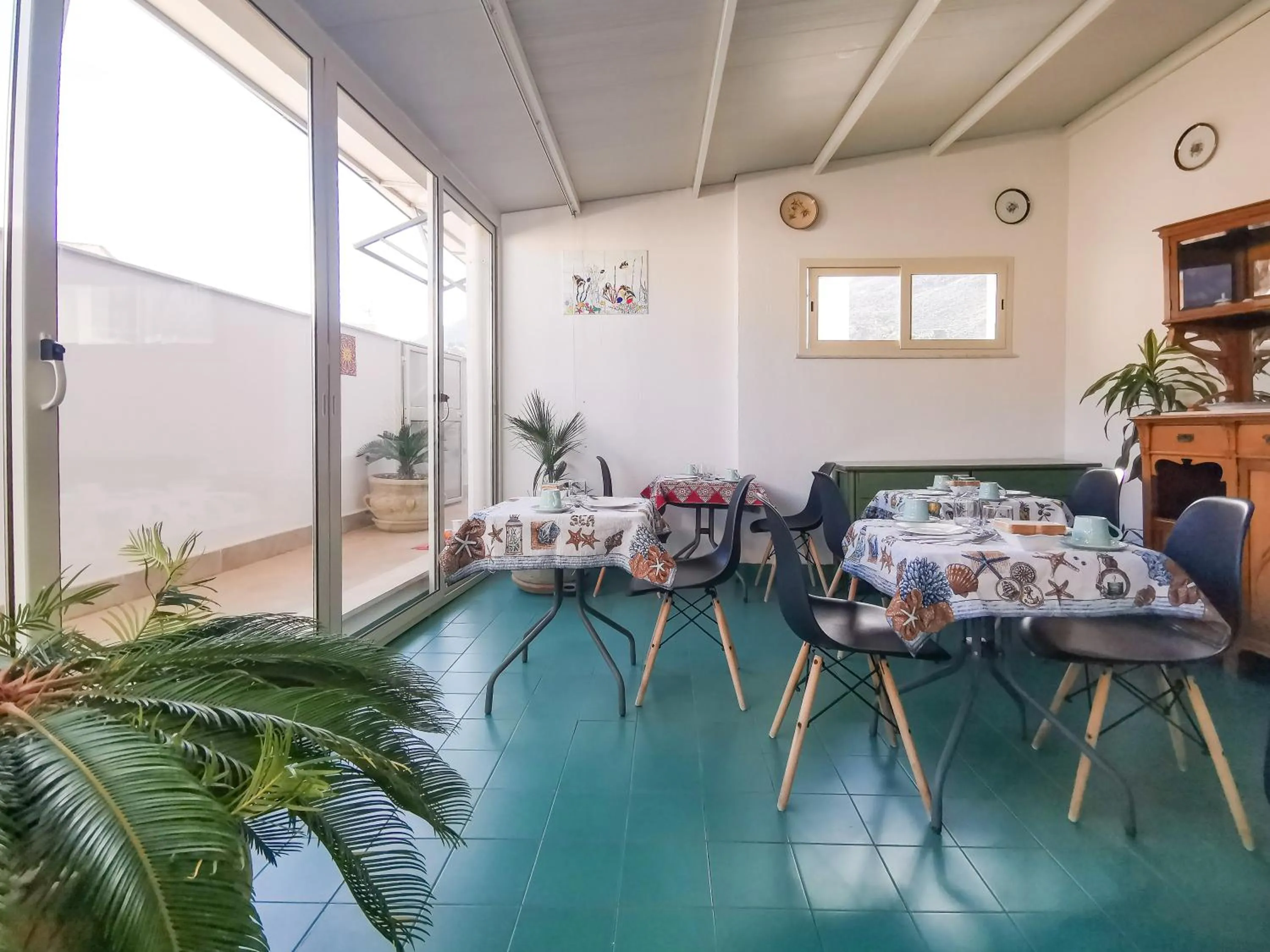 Breakfast in B&B Una Terrazza sul Golfo di Sferracavallo