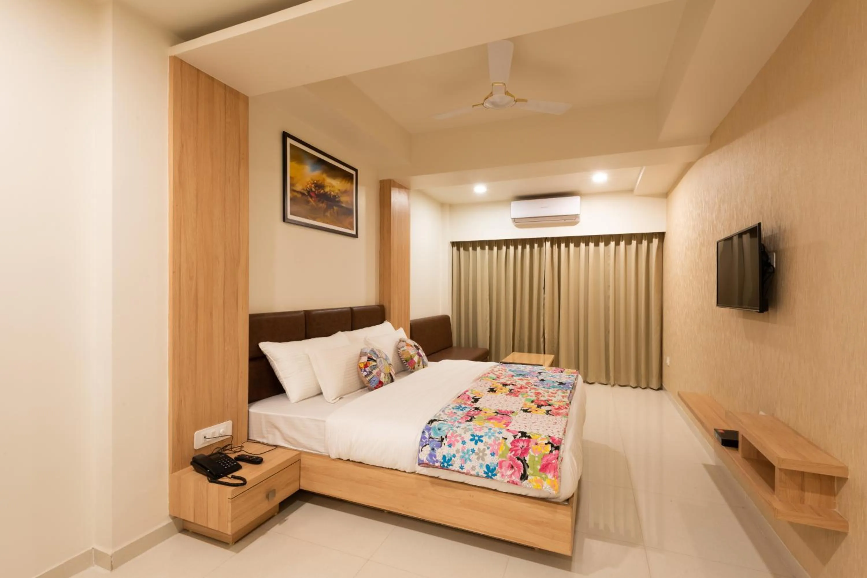 Photo of the whole room, Bed in Hotel Drishti,Bhopal