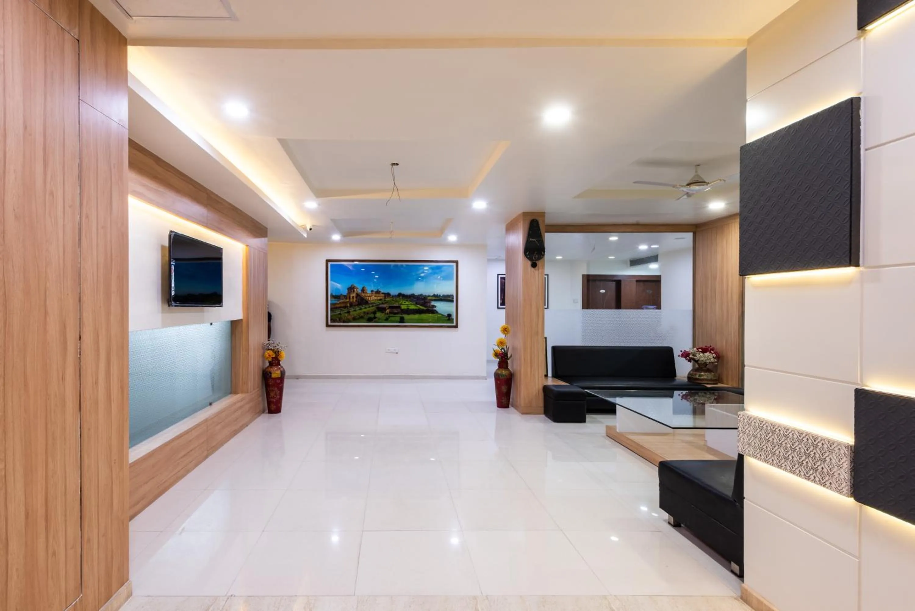 Lobby or reception in Hotel Drishti,Bhopal