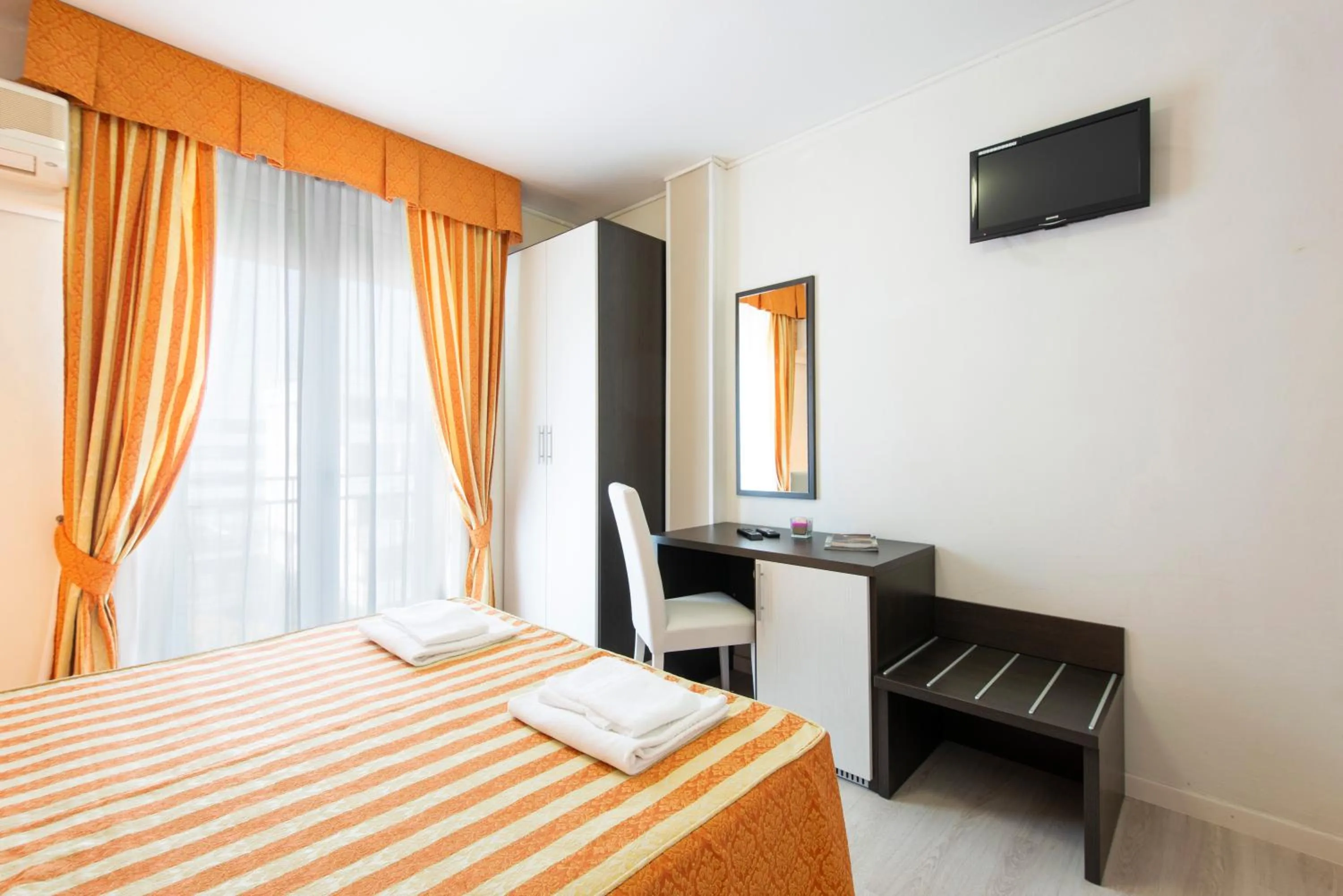 TV and multimedia in Hotel Columbus