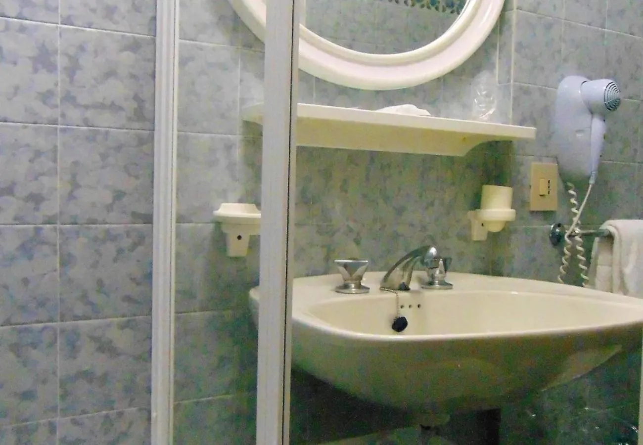 Bathroom in Hotel Columbus