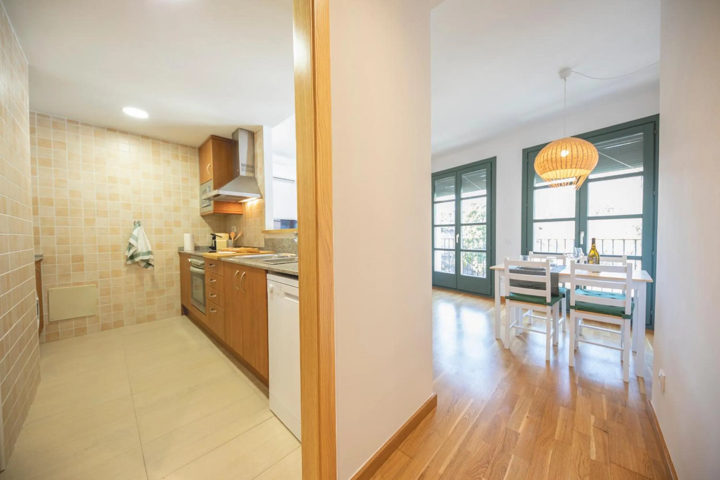 Kitchen or kitchenette in Bravissimo Sant Pau, cozy apartment in the centre