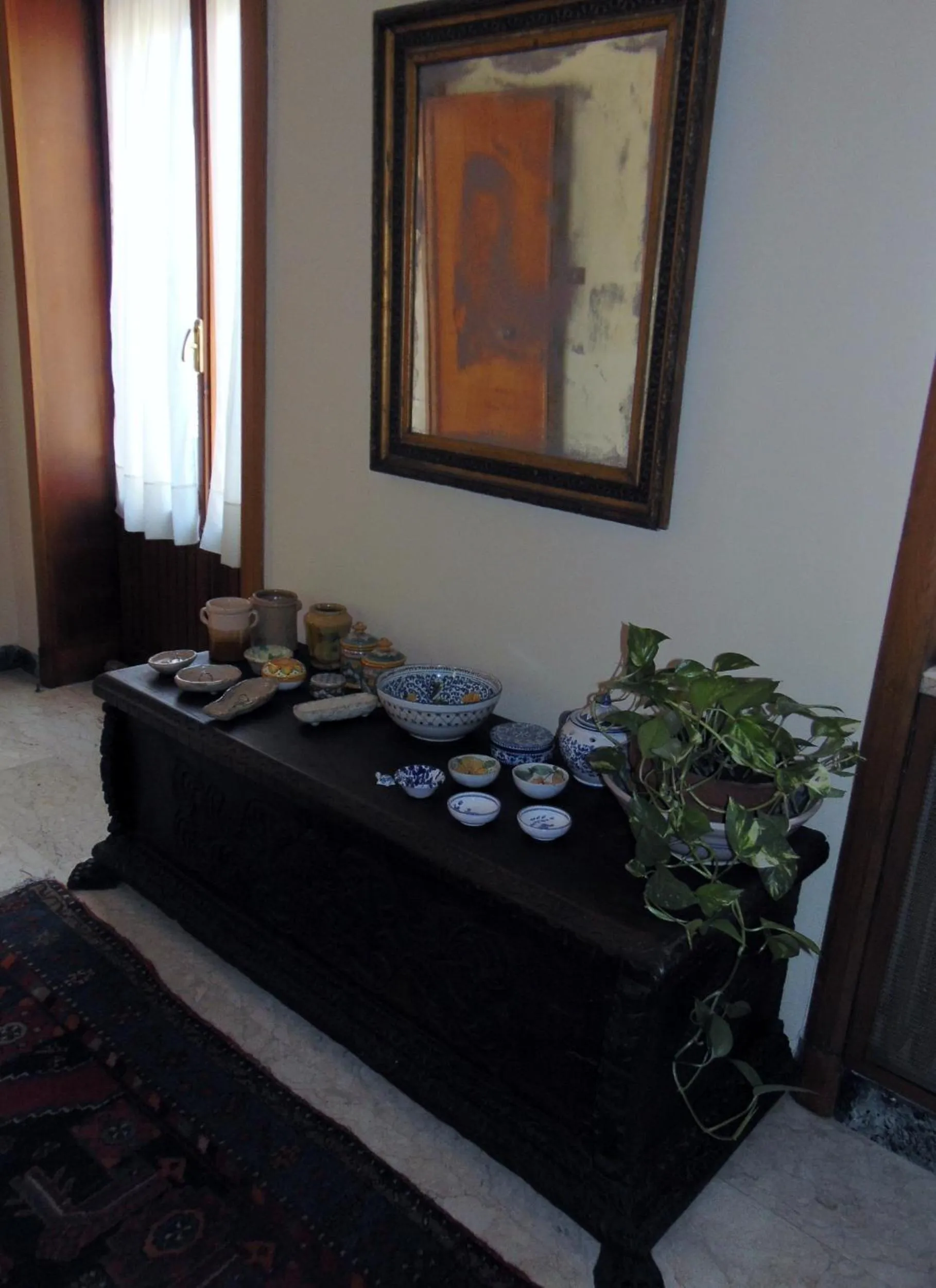 Decorative detail in Villa Sara