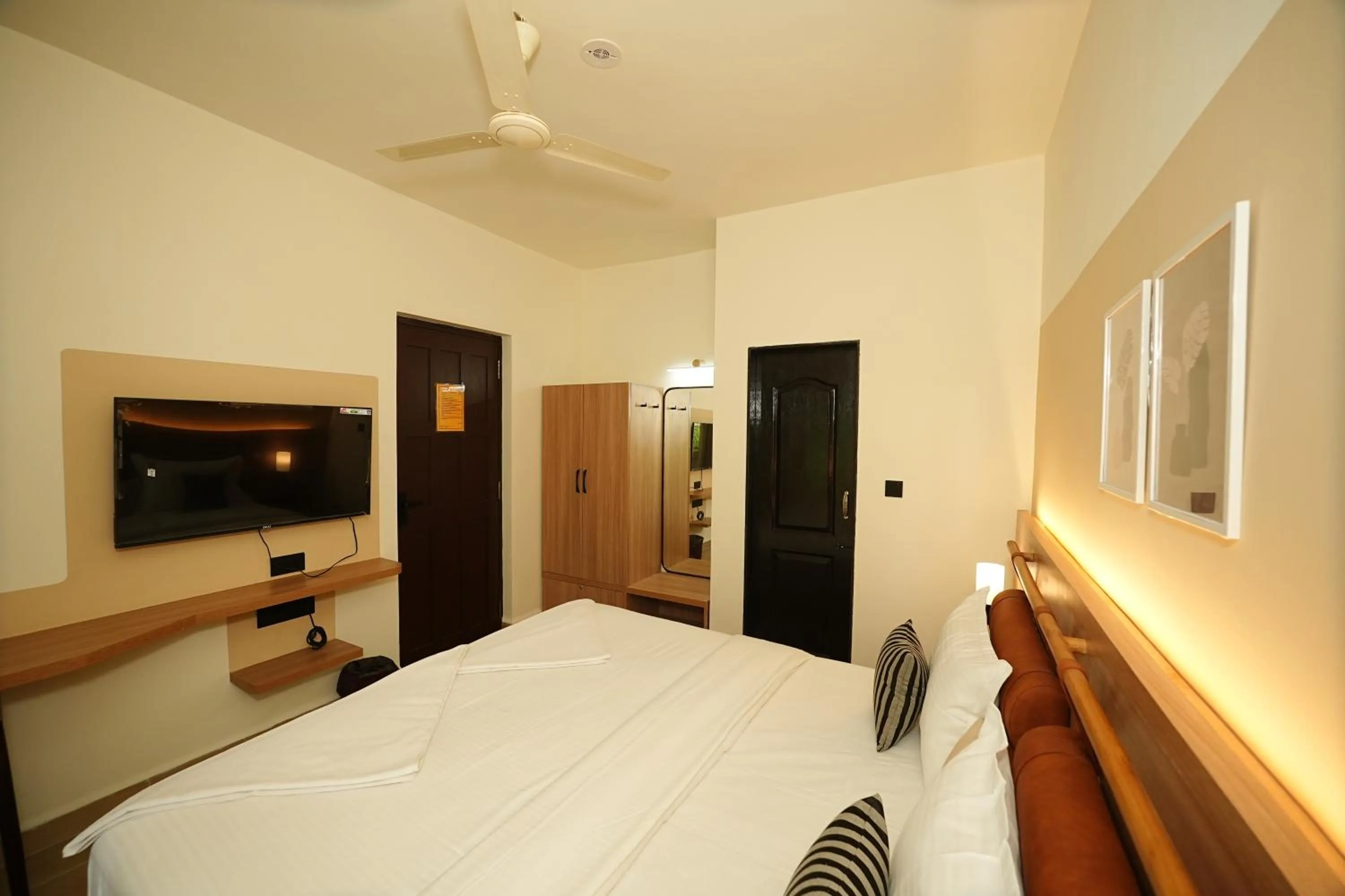 Bed in Anjuna Beach Resort