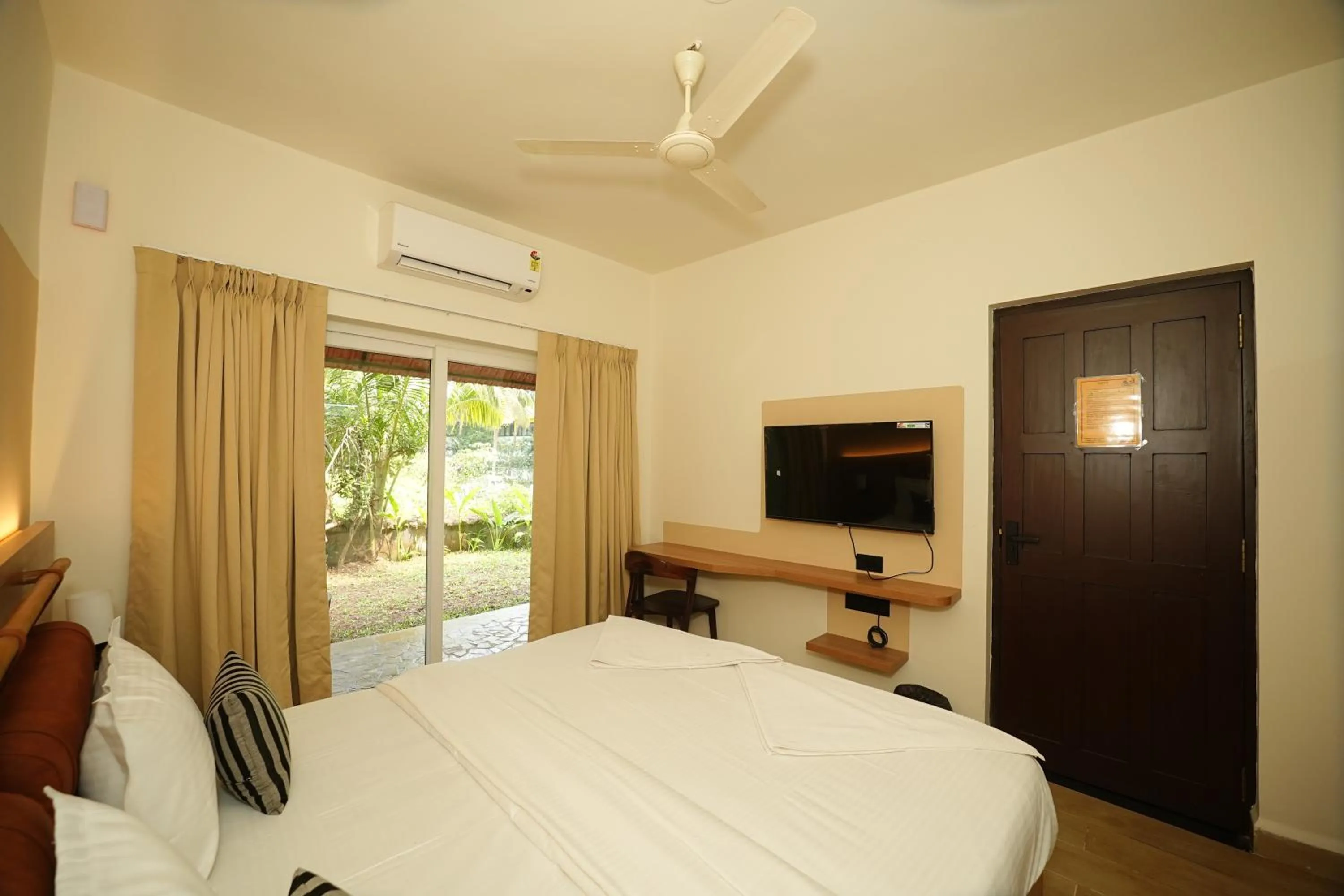 Bed in Anjuna Beach Resort
