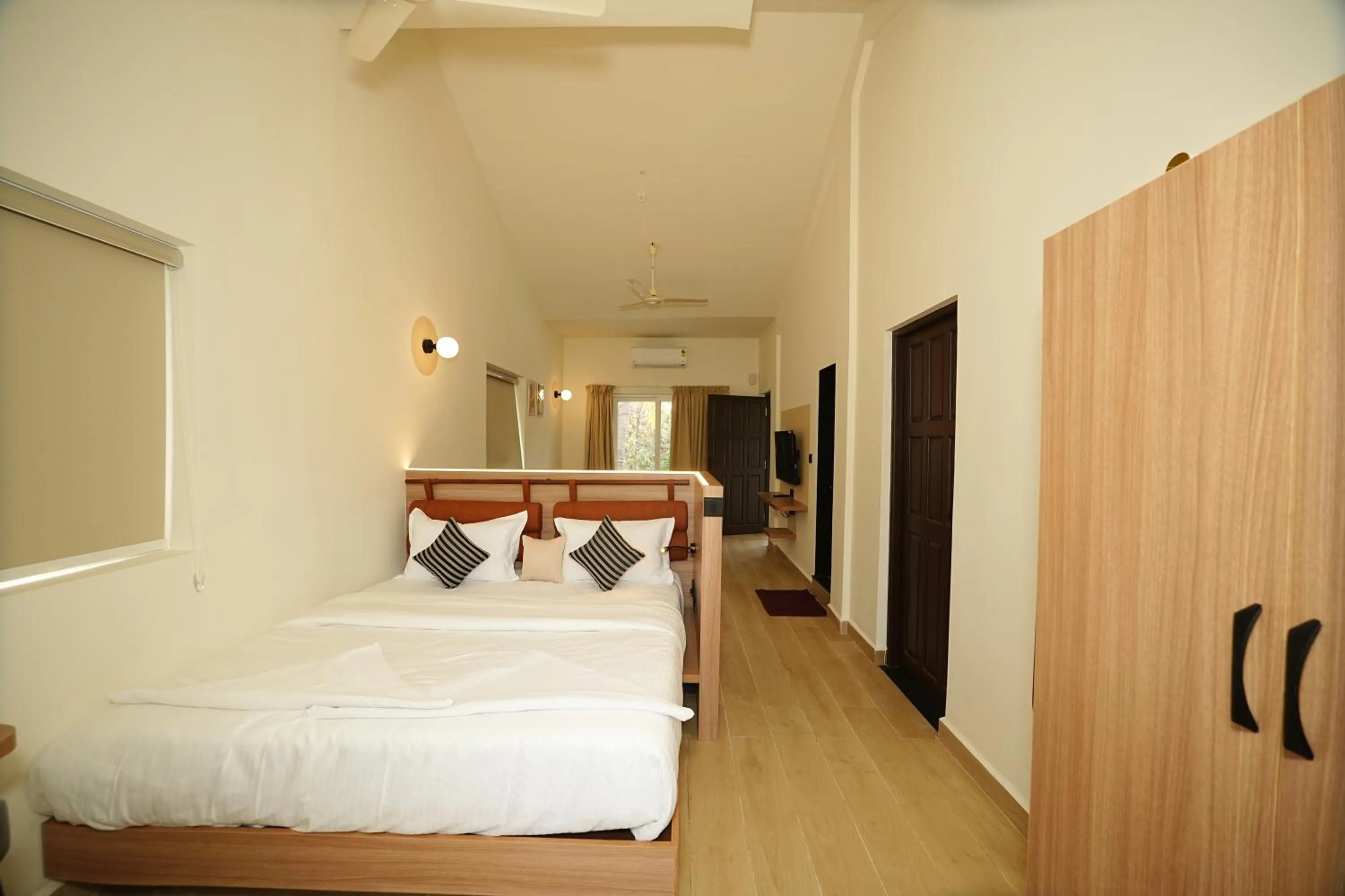 Bedroom, Bed in Anjuna Beach Resort