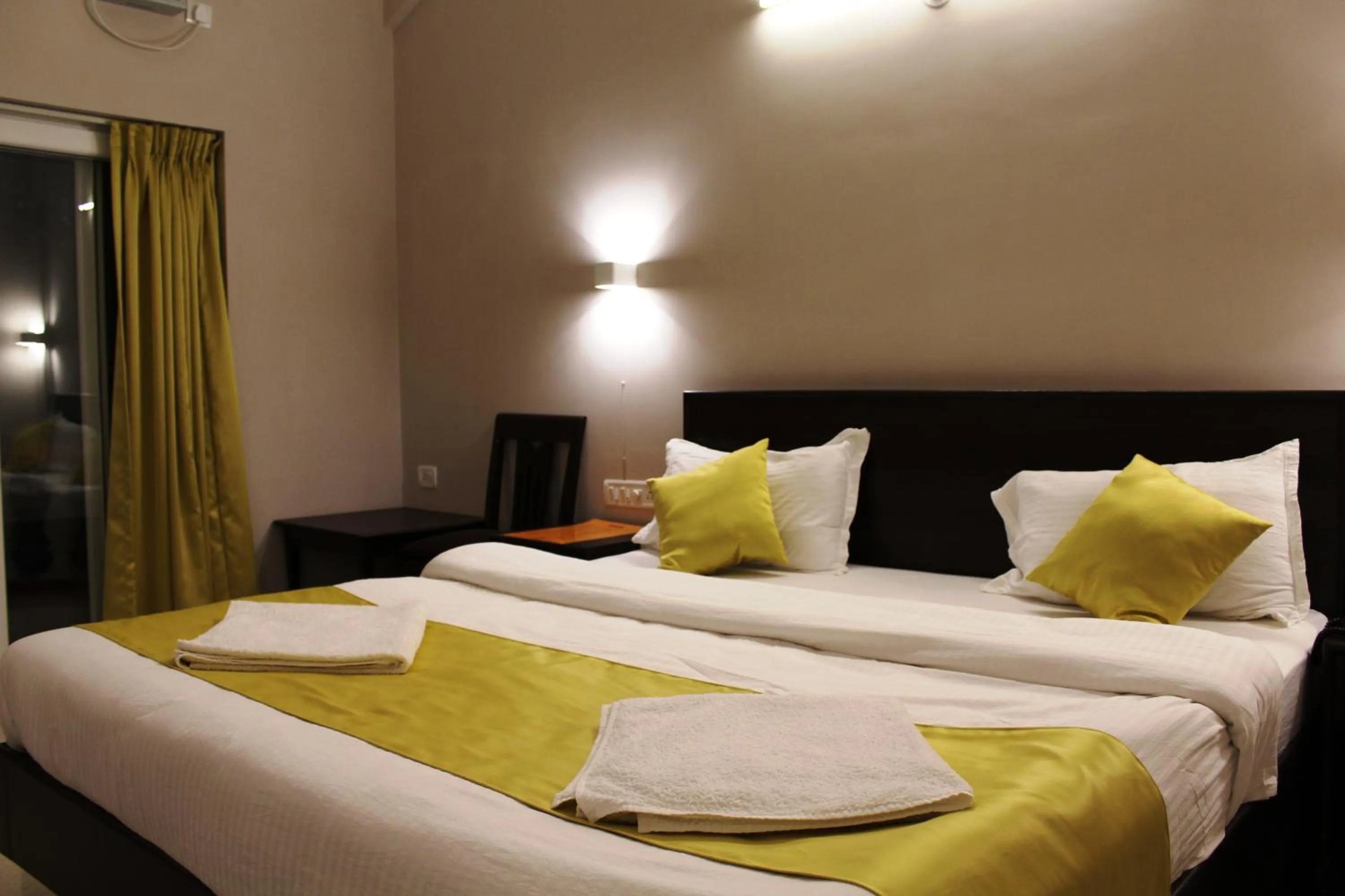 Bedroom, Bed in Anjuna Beach Resort