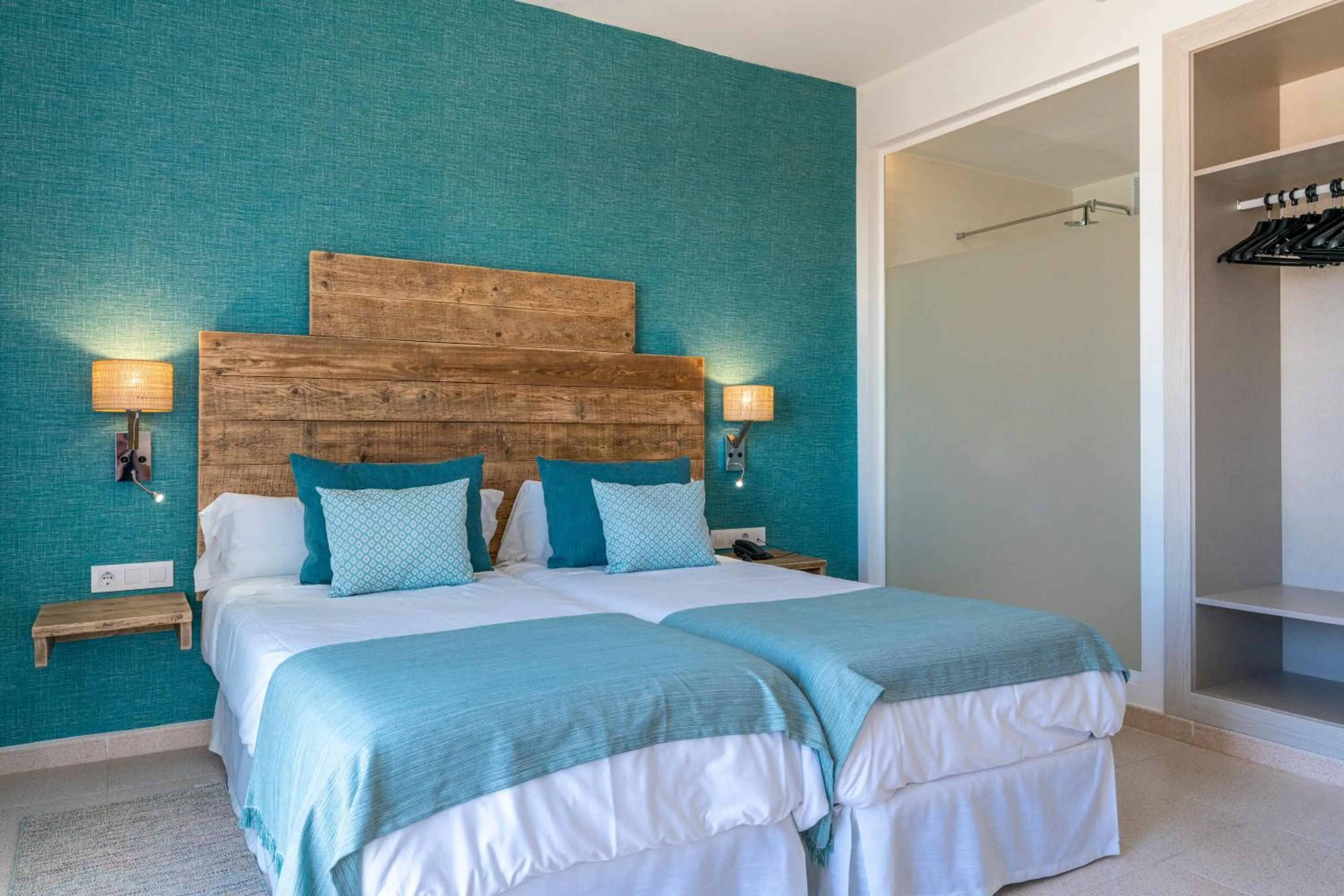 Bed in Hotel Playa Santandria Adults Only