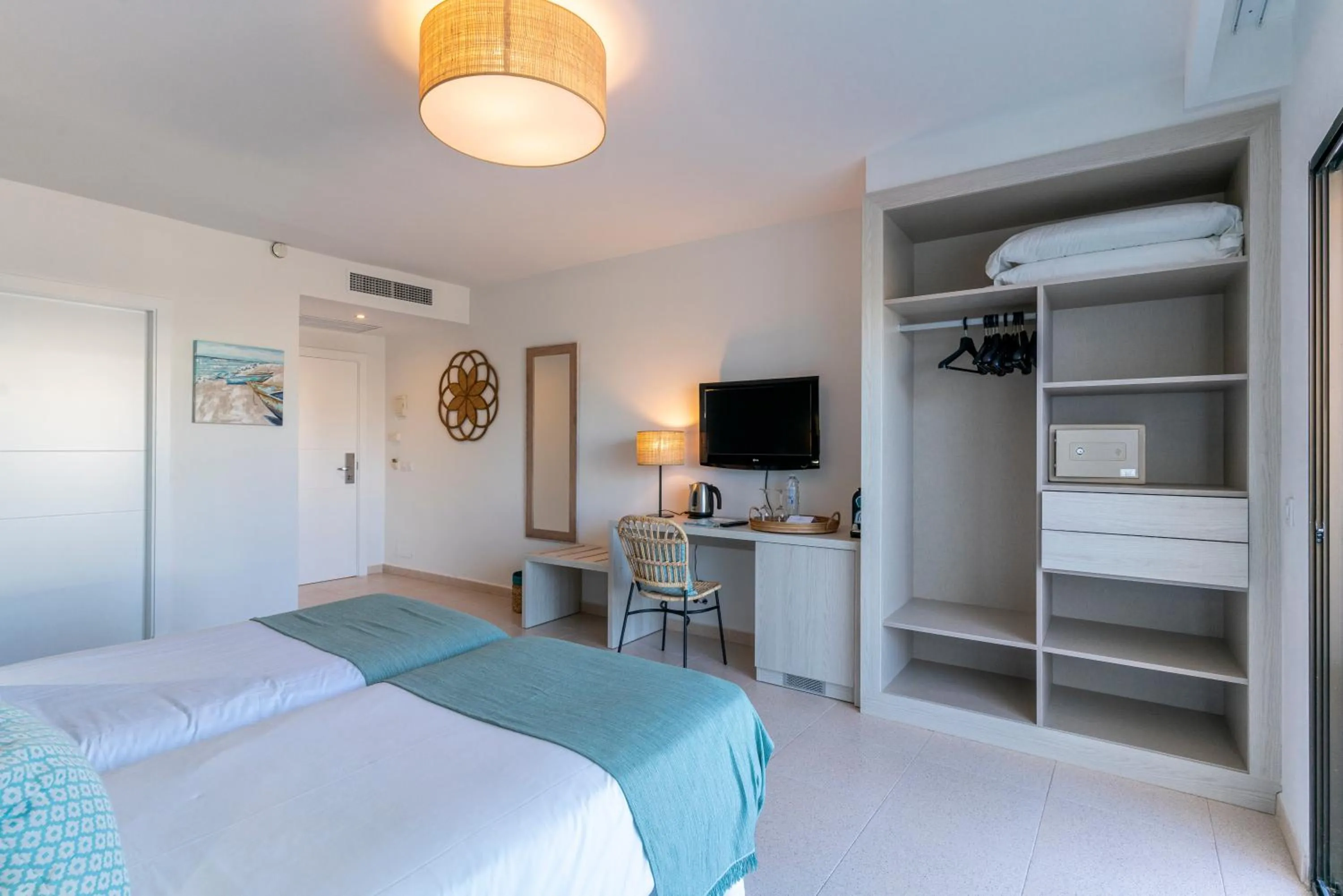 Bed in Hotel Playa Santandria Adults Only