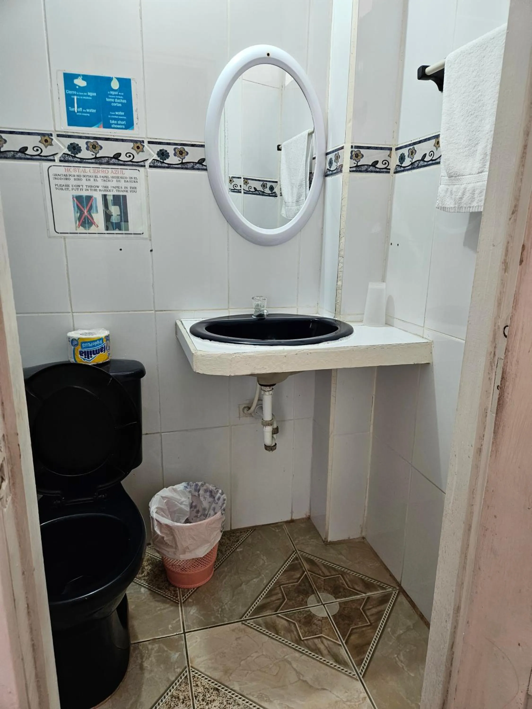 Bathroom in Hostal Cerro Azul