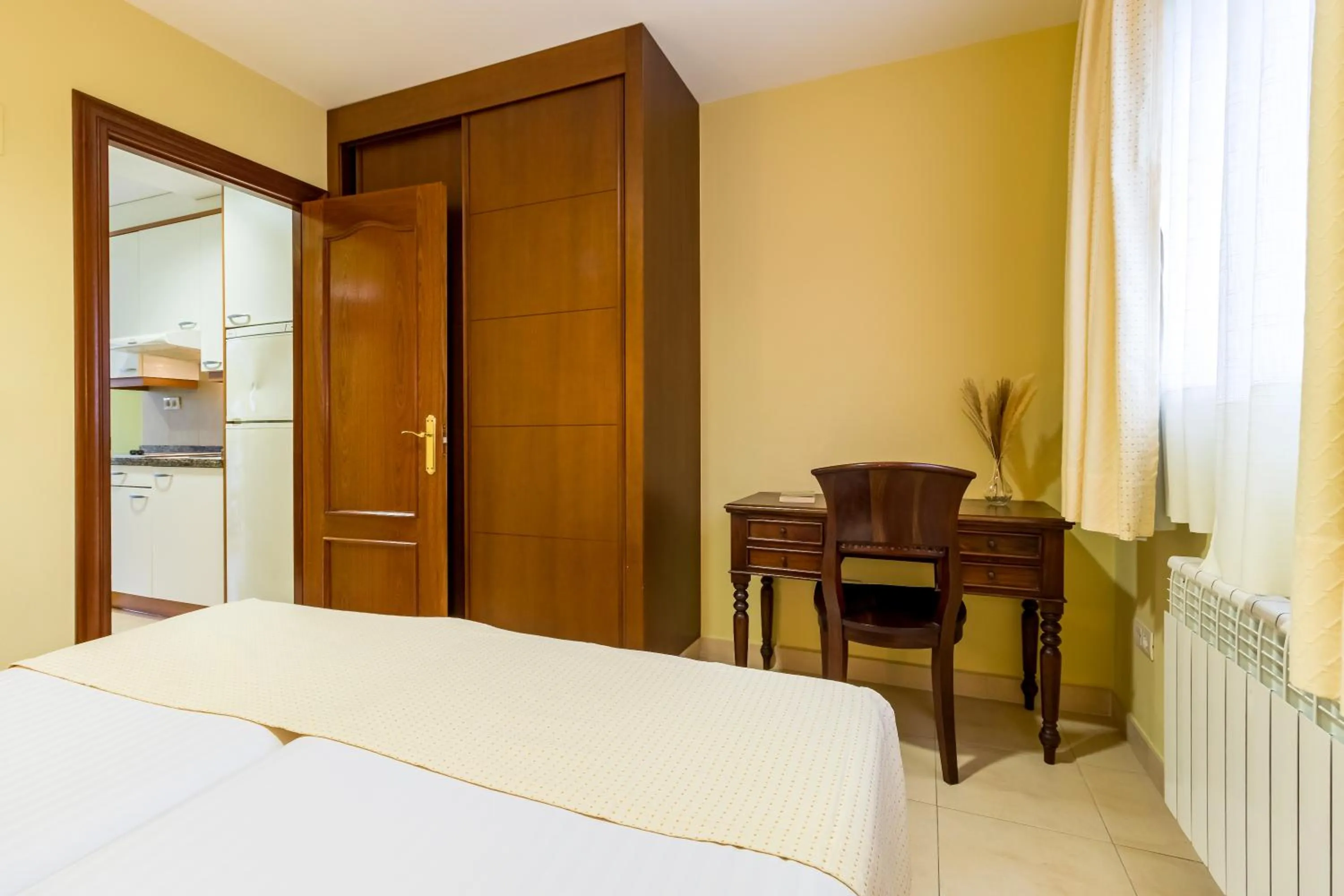 Bed in Apartamentos Silken Playa de Toró