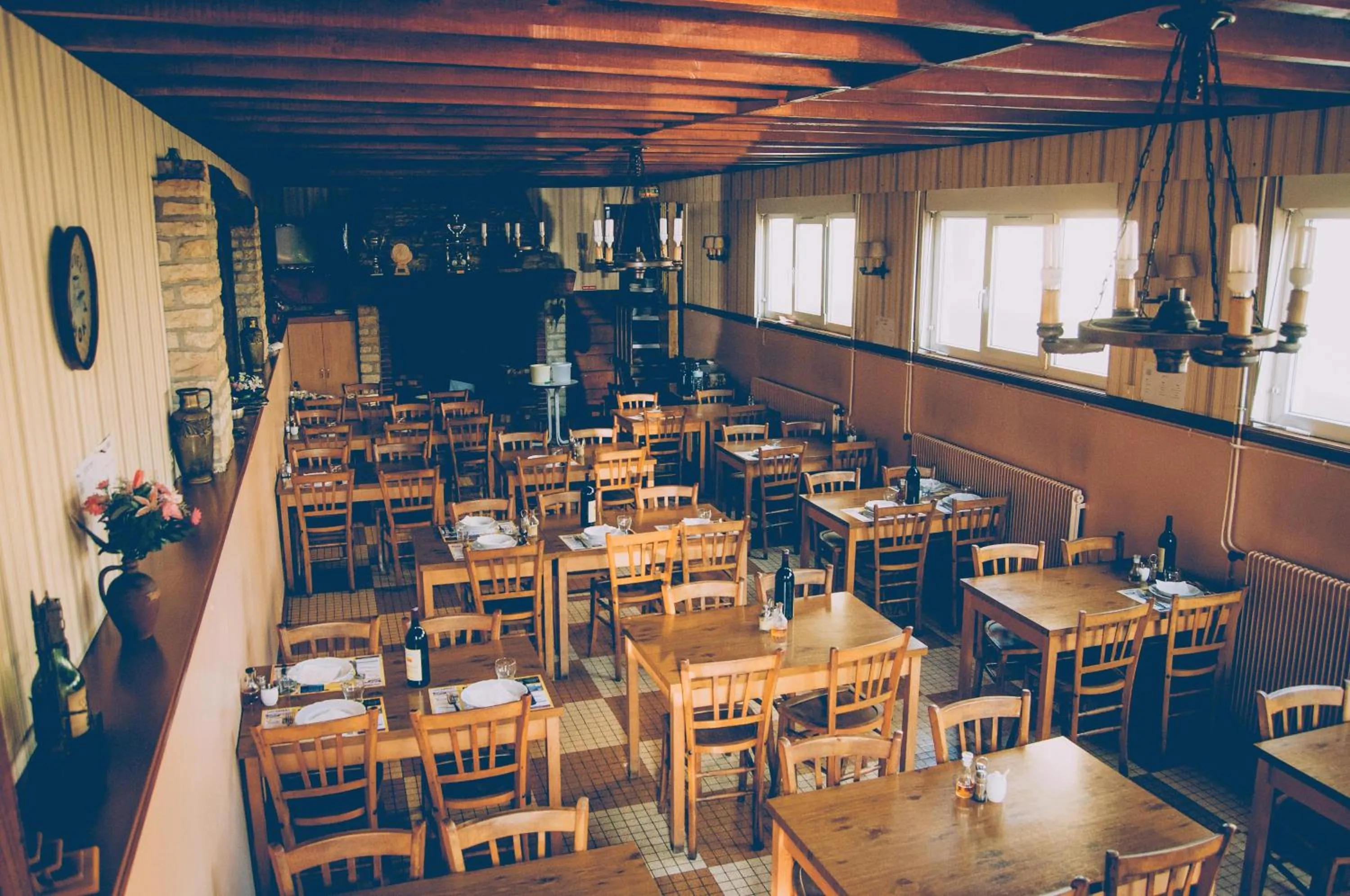 Lounge or bar in Hotel Restaurant Maurice