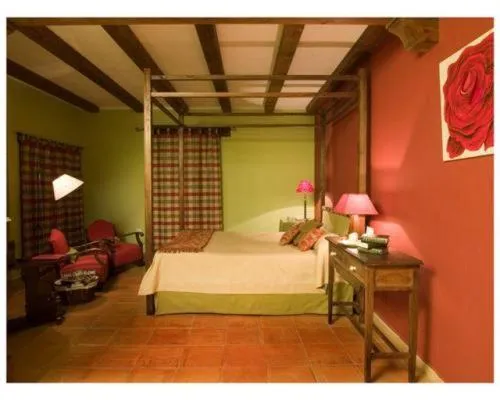 Photo of the whole room, Bed in La Casita de Cabrejas