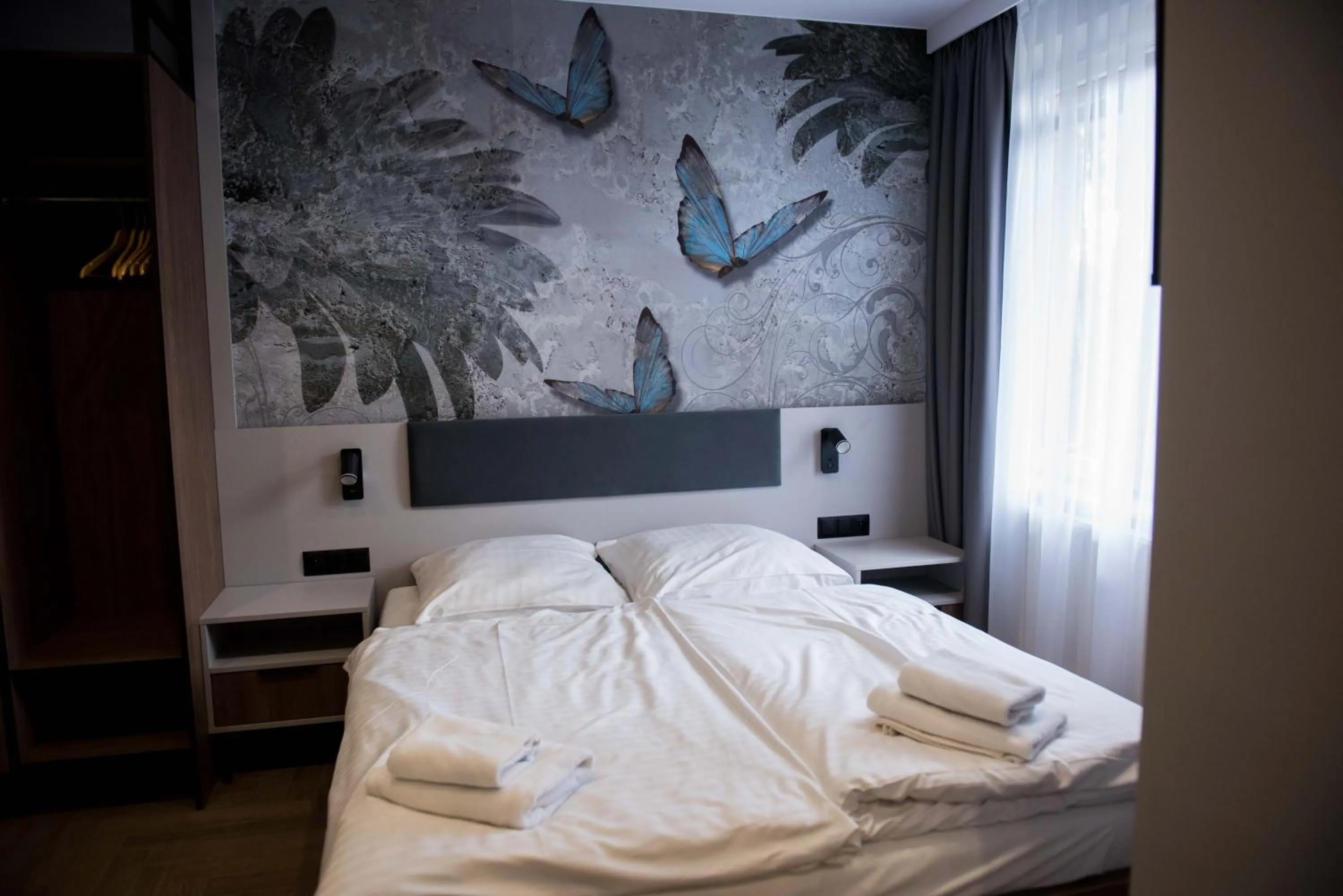 Bed in Hotel Paradiso