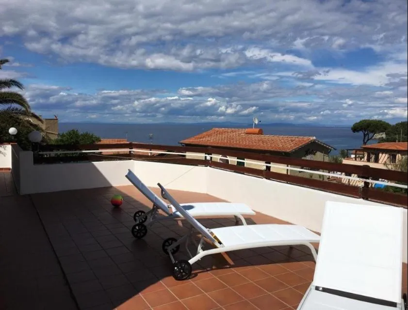 Property building in B&B Hotel Il Veliero - la vela del veliero