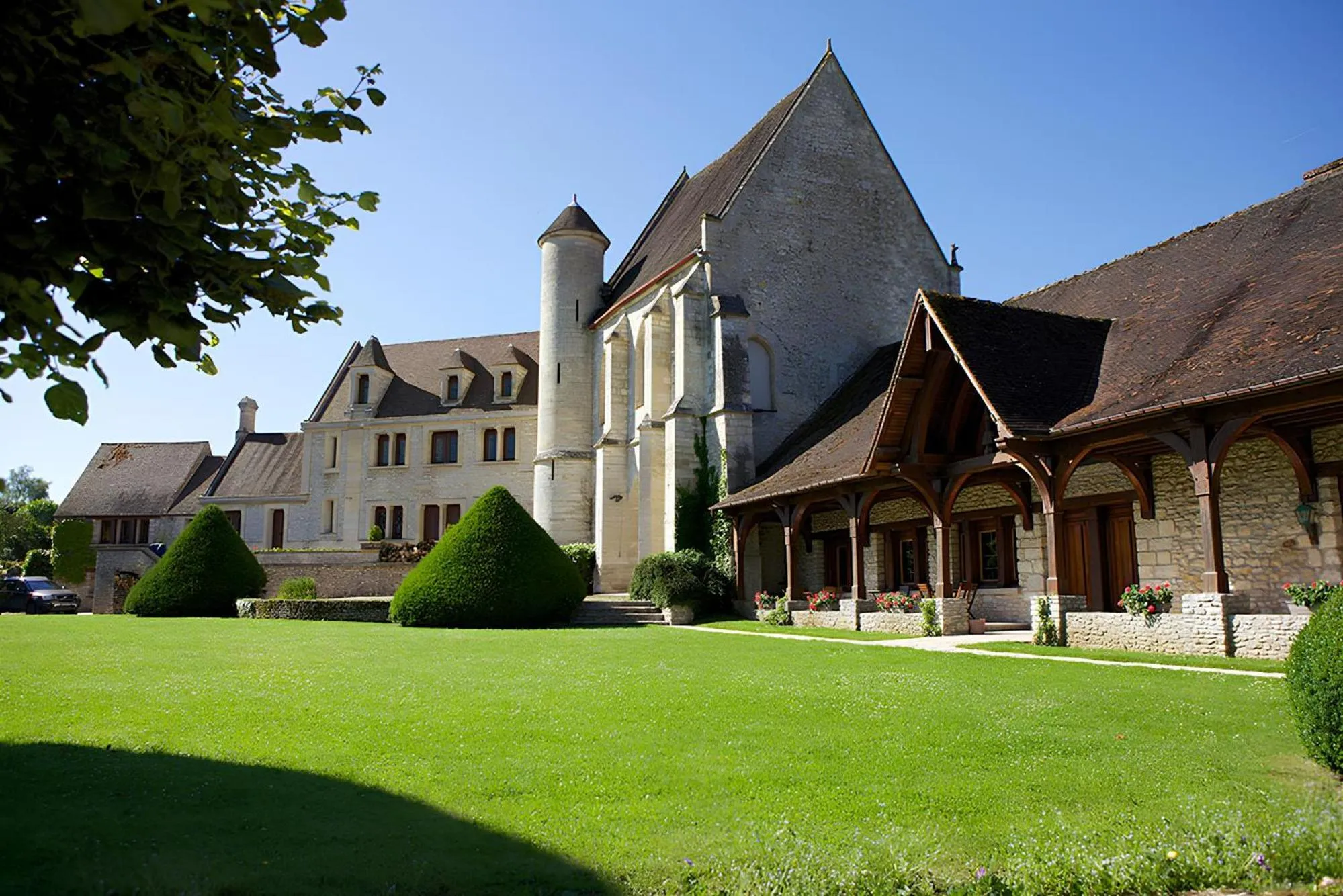 Property building in DOMAINE ST GERMER