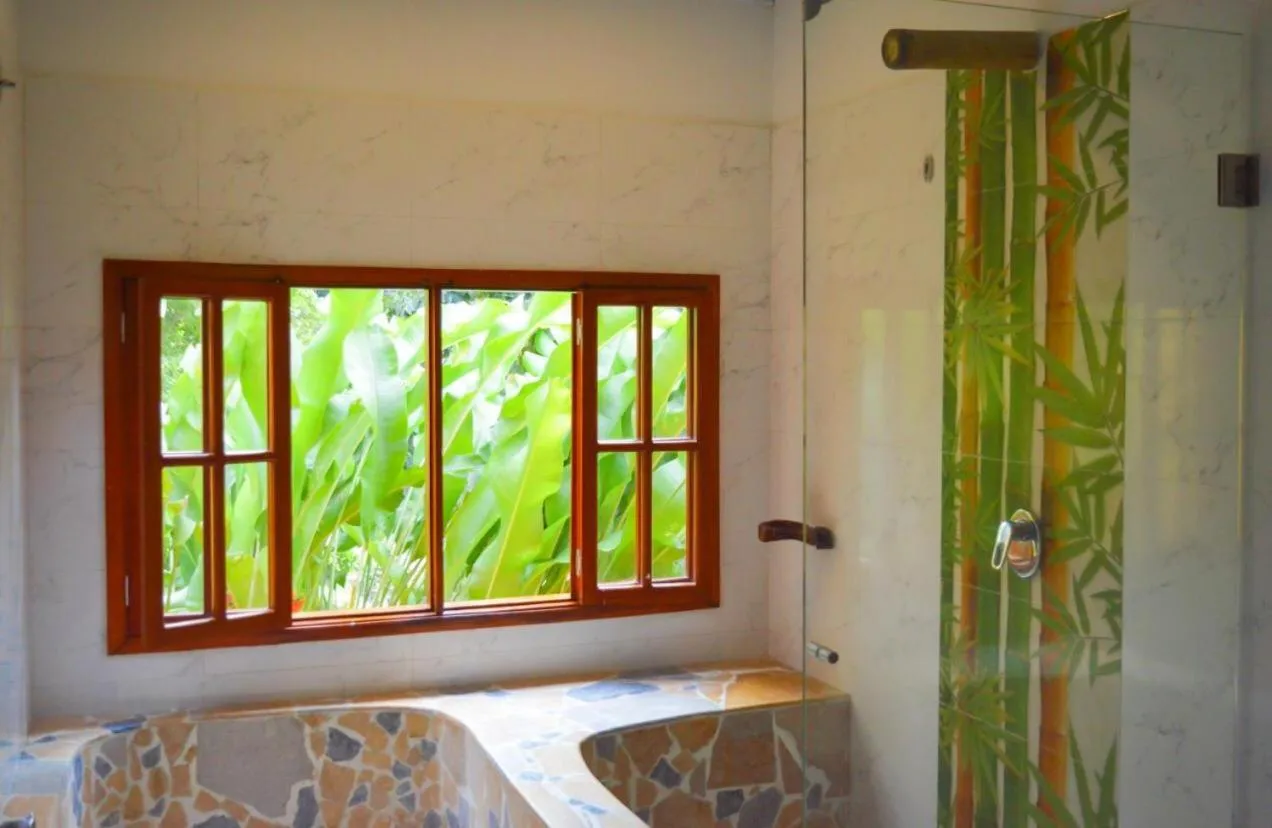 Bathroom, Bed in Eco Hostal Kuima