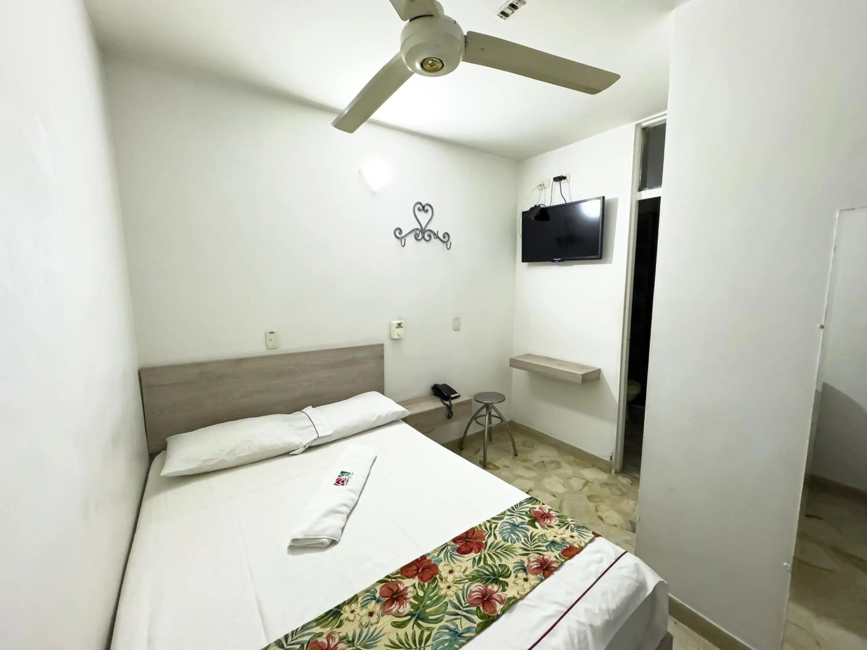 Bed in Hotel Macedonia Plaza Medellin