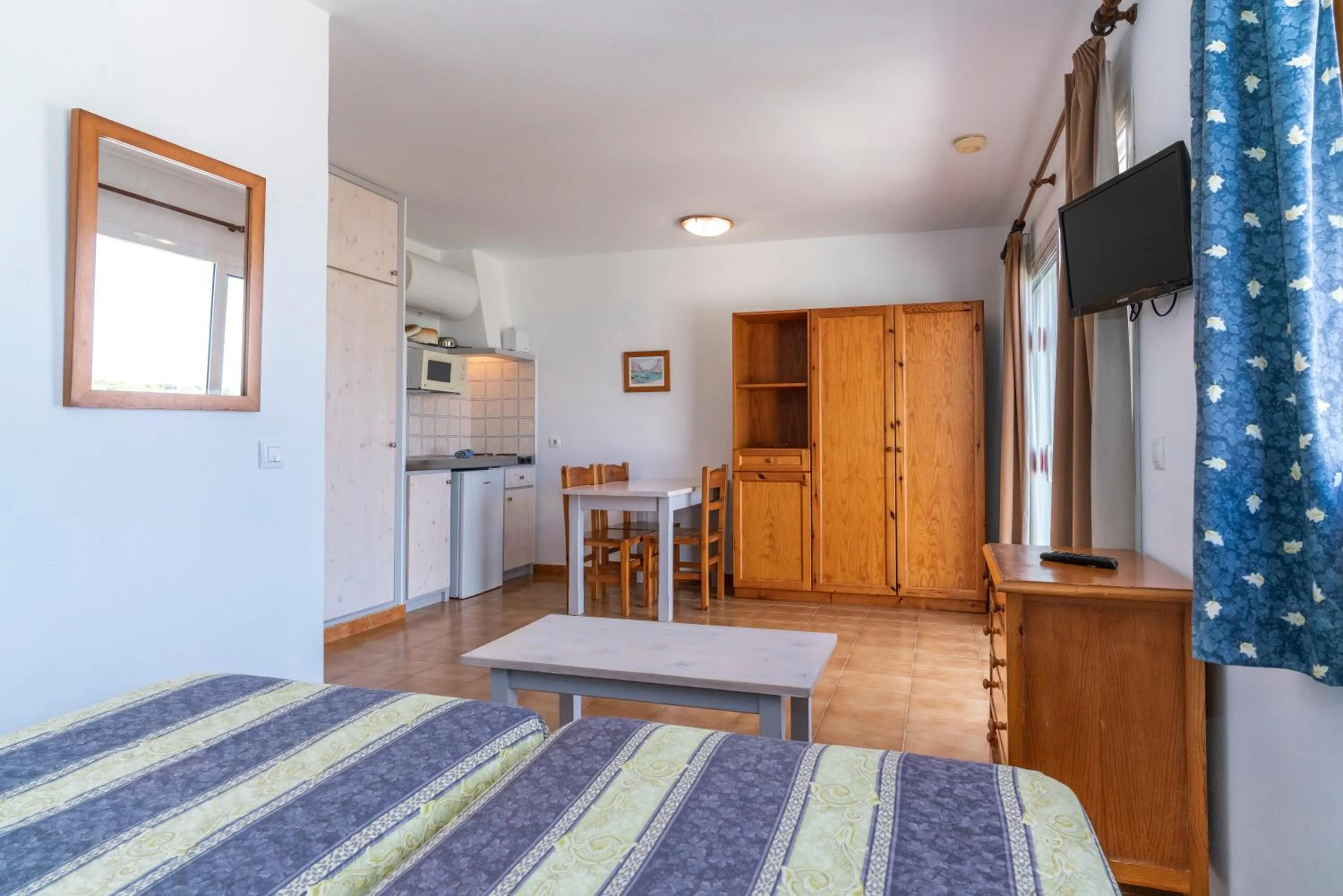 Photo of the whole room, Bed in Apartamentos Vista Blanes