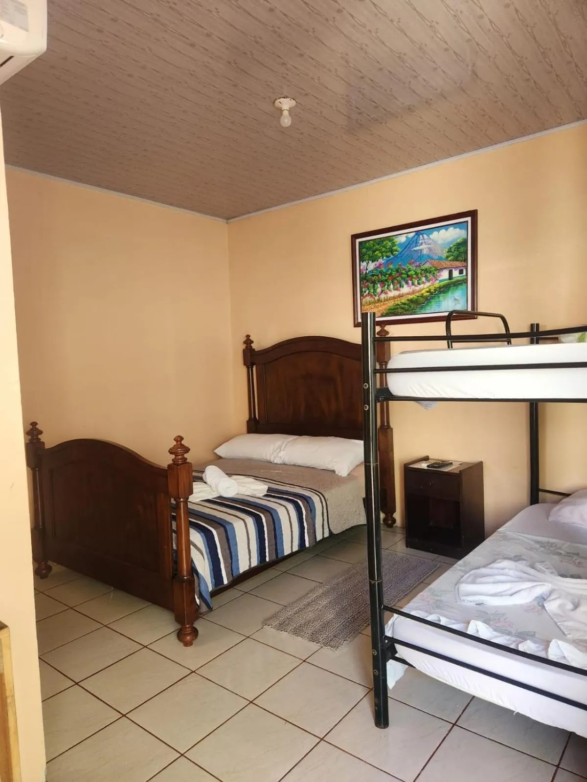 Bed in Hotel Campestre Arenal