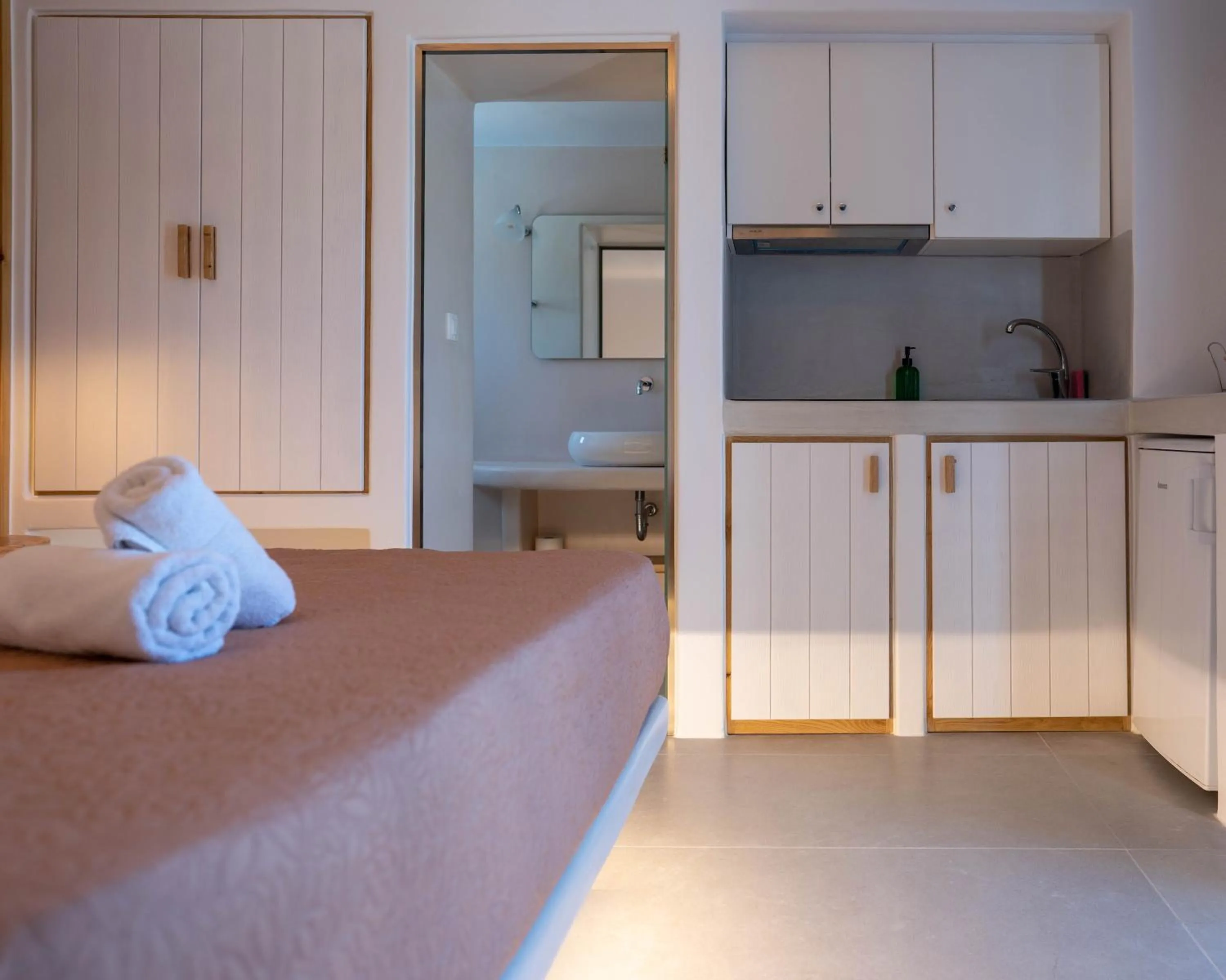 Bedroom, Bed in Dedalos Studios Naxos